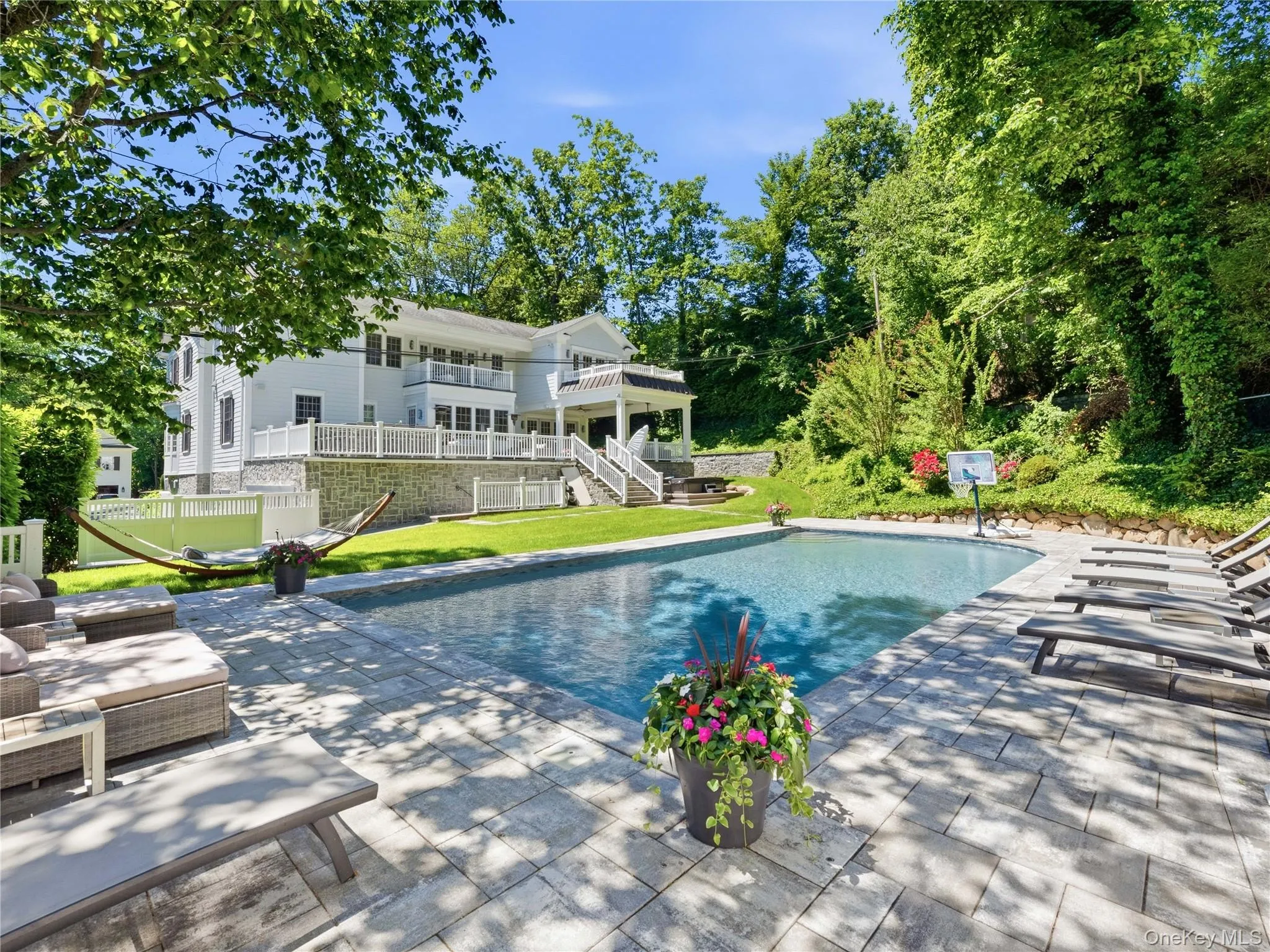 55 Plymouth Road, North Hempstead, NY, 6 Bedrooms Bedrooms, 12 Rooms Rooms,7 BathroomsBathrooms,Residential,For Rent,Plymouth,0,1007749 55 Plymouth Road, North Hempstead, NY, 6 Bedrooms Bedrooms, 12 Rooms Rooms,7 BathroomsBathrooms,Residential,For Rent,Plymouth,0,1007749