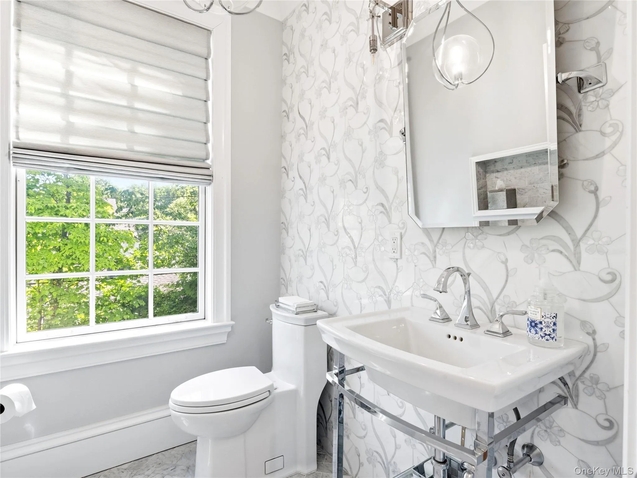 55 Plymouth Road, North Hempstead, NY, 6 Bedrooms Bedrooms, 12 Rooms Rooms,7 BathroomsBathrooms,Residential,For Rent,Plymouth,0,1007749 55 Plymouth Road, North Hempstead, NY, 6 Bedrooms Bedrooms, 12 Rooms Rooms,7 BathroomsBathrooms,Residential,For Rent,Plymouth,0,1007749
