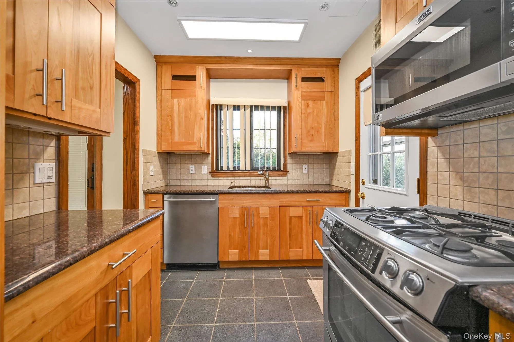 85-11 Eton Street, New York, NY, 3 Bedrooms Bedrooms, 10 Rooms Rooms,2 BathroomsBathrooms,Residential,For Rent,Eton,0,1007751 85-11 Eton Street, New York, NY, 3 Bedrooms Bedrooms, 10 Rooms Rooms,2 BathroomsBathrooms,Residential,For Rent,Eton,0,1007751
