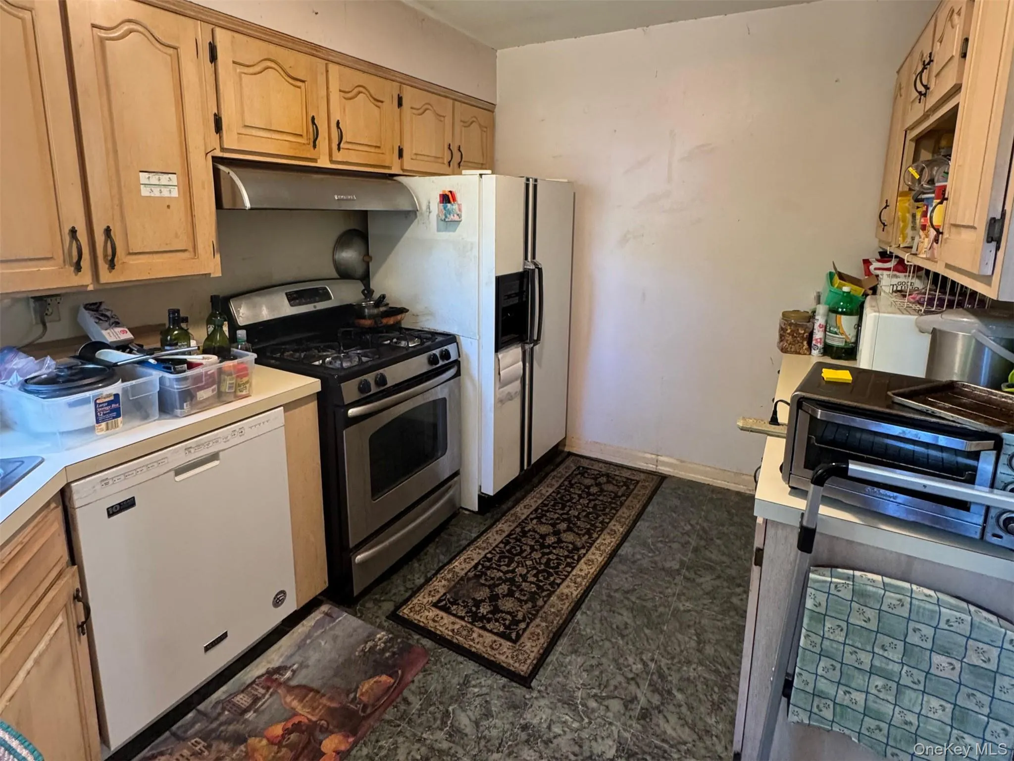 253 Eagle Avenue, Hempstead, NY, 4 Bedrooms Bedrooms, 7 Rooms Rooms,2 BathroomsBathrooms,Residential,For Rent,Eagle,0,1007753 253 Eagle Avenue, Hempstead, NY, 4 Bedrooms Bedrooms, 7 Rooms Rooms,2 BathroomsBathrooms,Residential,For Rent,Eagle,0,1007753