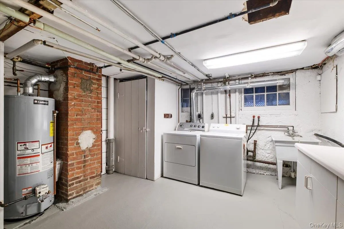 4 Sage Terrace, Scarsdale, NY, 5 Bedrooms Bedrooms, 9 Rooms Rooms,3 BathroomsBathrooms,Residential Lease,For Rent,Sage,0,1007754 4 Sage Terrace, Scarsdale, NY, 5 Bedrooms Bedrooms, 9 Rooms Rooms,3 BathroomsBathrooms,Residential Lease,For Rent,Sage,0,1007754
