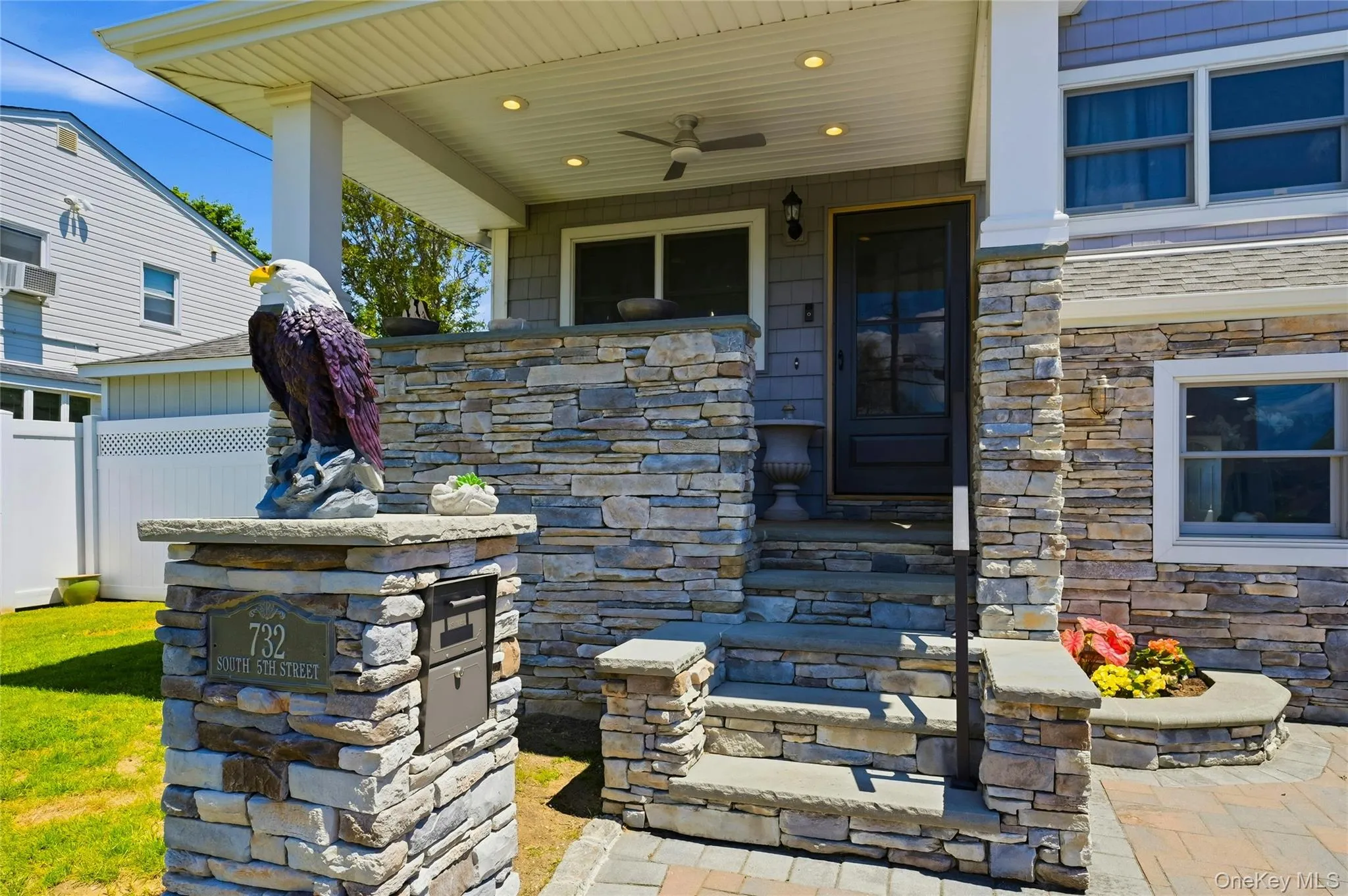 732 5th Street, Babylon, NY, 2 Bedrooms Bedrooms, 6 Rooms Rooms,1 BathroomBathrooms,Residential,For Rent,5th,0,1007755 732 5th Street, Babylon, NY, 2 Bedrooms Bedrooms, 6 Rooms Rooms,1 BathroomBathrooms,Residential,For Rent,5th,0,1007755