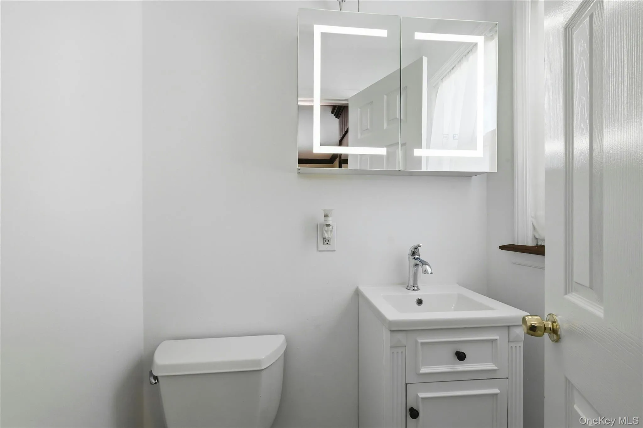 Ensuite Half Bath Ensuite Half Bath