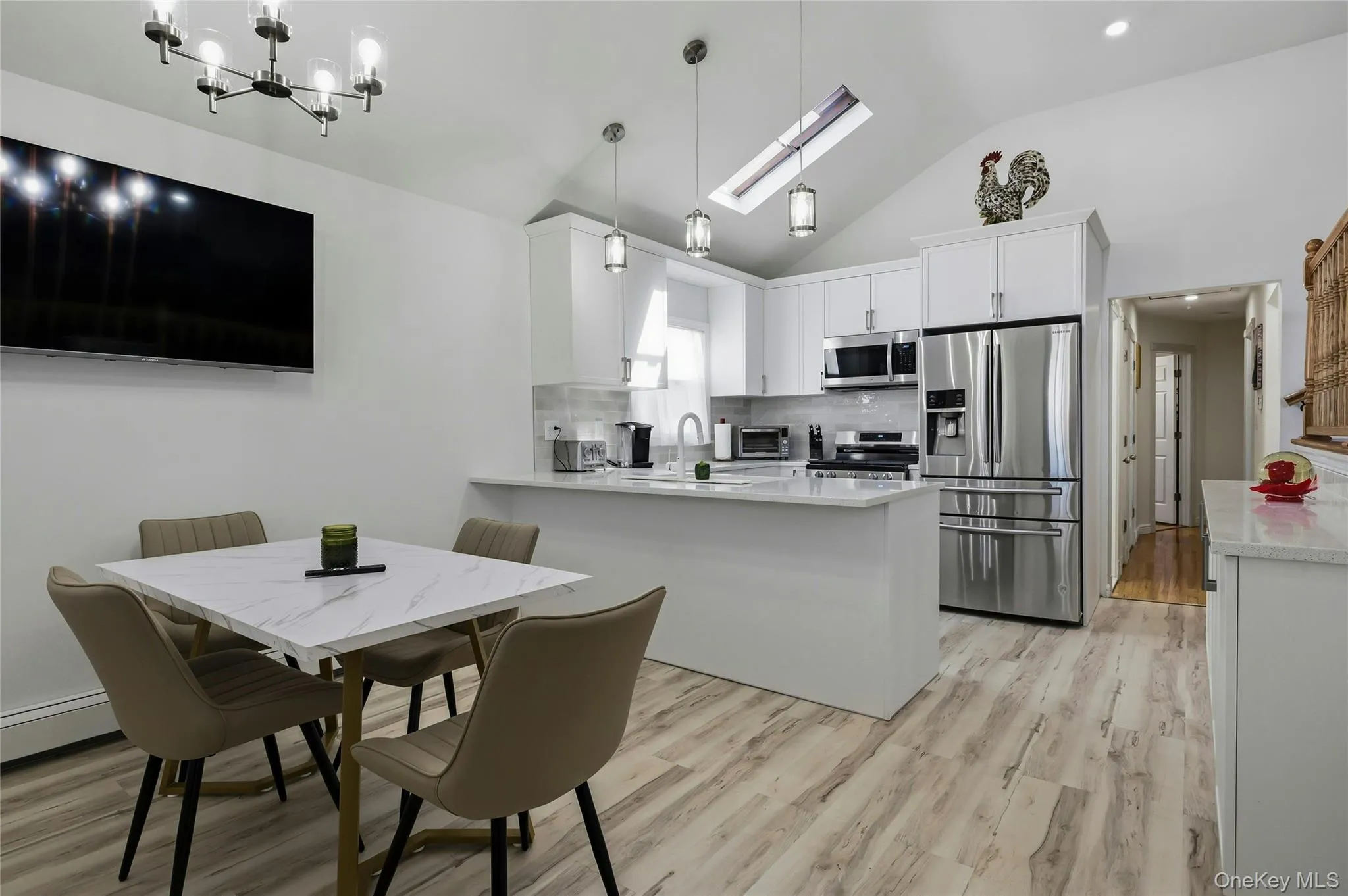 732 5th Street, Babylon, NY, 2 Bedrooms Bedrooms, 6 Rooms Rooms,1 BathroomBathrooms,Residential,For Rent,5th,0,1007755 732 5th Street, Babylon, NY, 2 Bedrooms Bedrooms, 6 Rooms Rooms,1 BathroomBathrooms,Residential,For Rent,5th,0,1007755