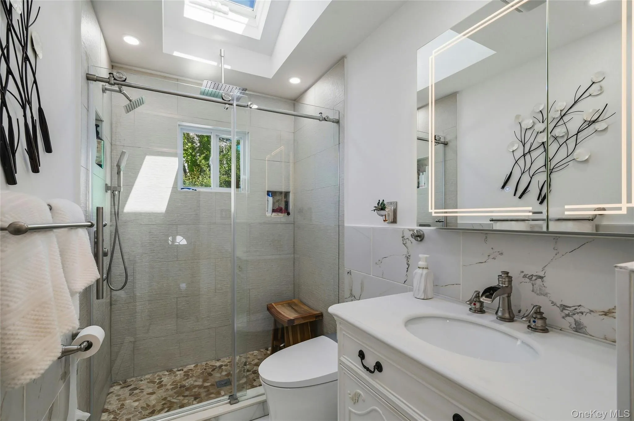 Full Bath Full Bath