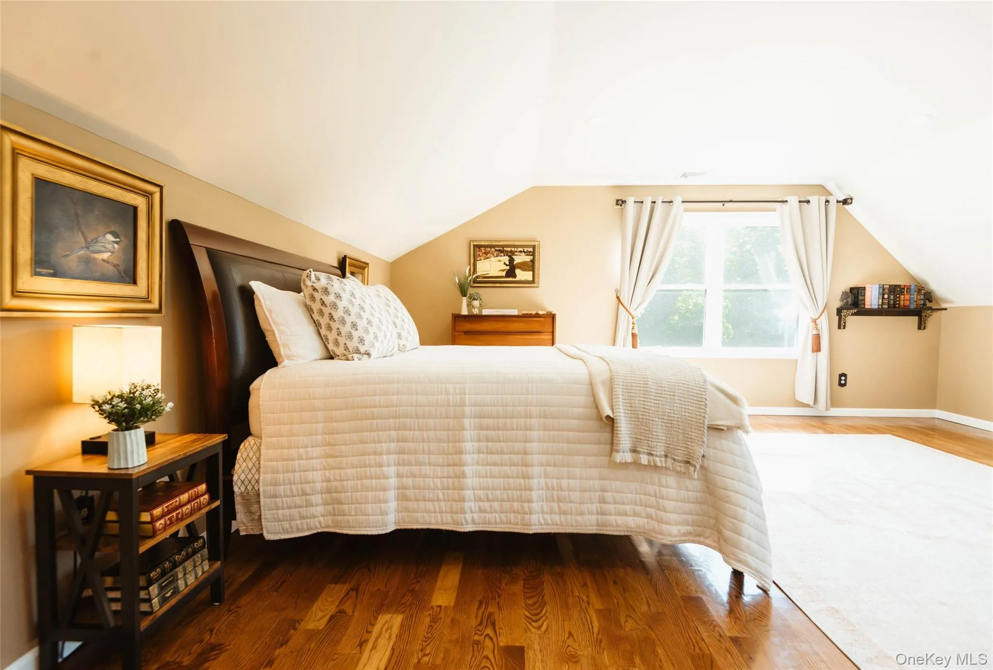 Guest Bedroom #4 Guest Bedroom #4