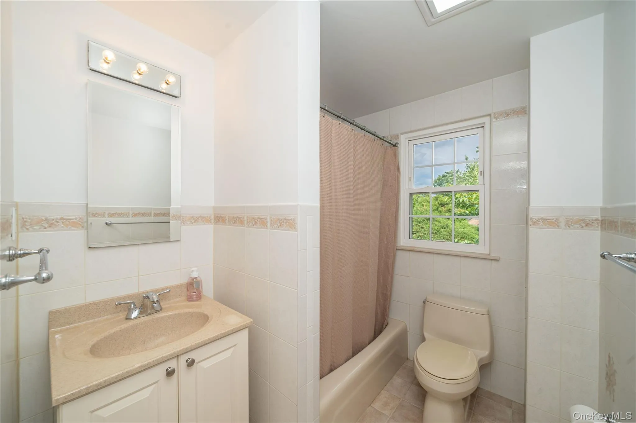 Second Floor Bathroom Second Floor Bathroom
