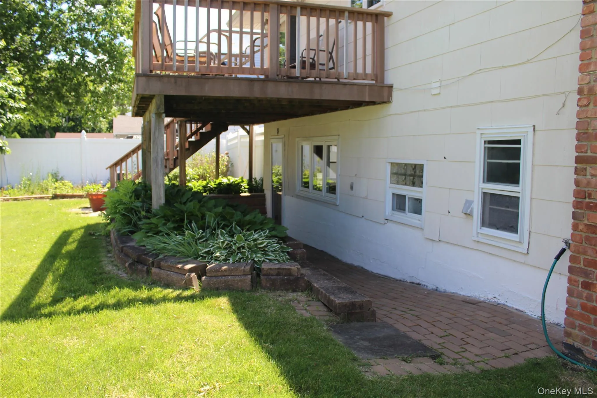 Flat walk way to back door. Wheel chair accessible Flat walk way to back door. Wheel chair accessible