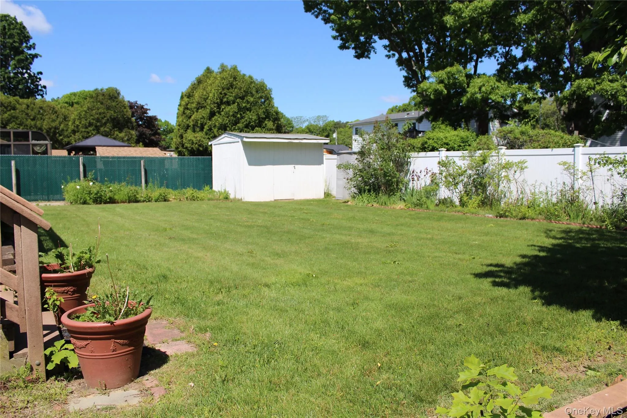 Flat useable Yard Flat useable Yard