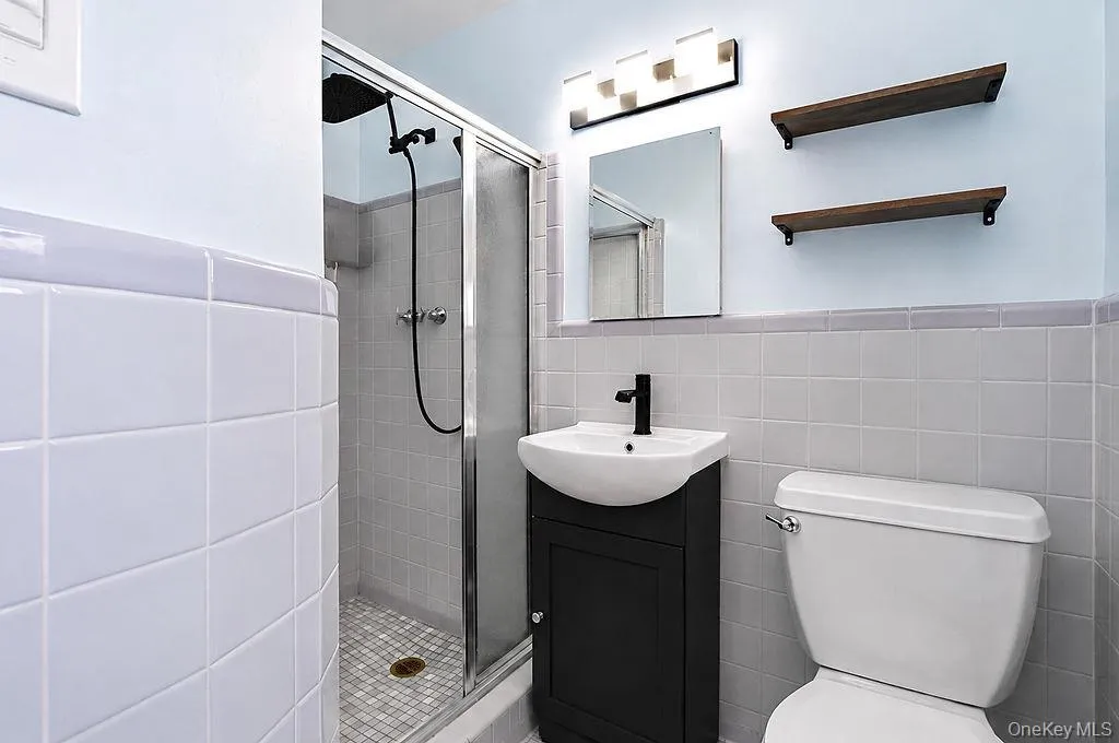 155-17 79th Street, New York, NY, 3 Bedrooms Bedrooms, 6 Rooms Rooms,2 BathroomsBathrooms,Residential,For Rent,79th,0,1007769 155-17 79th Street, New York, NY, 3 Bedrooms Bedrooms, 6 Rooms Rooms,2 BathroomsBathrooms,Residential,For Rent,79th,0,1007769