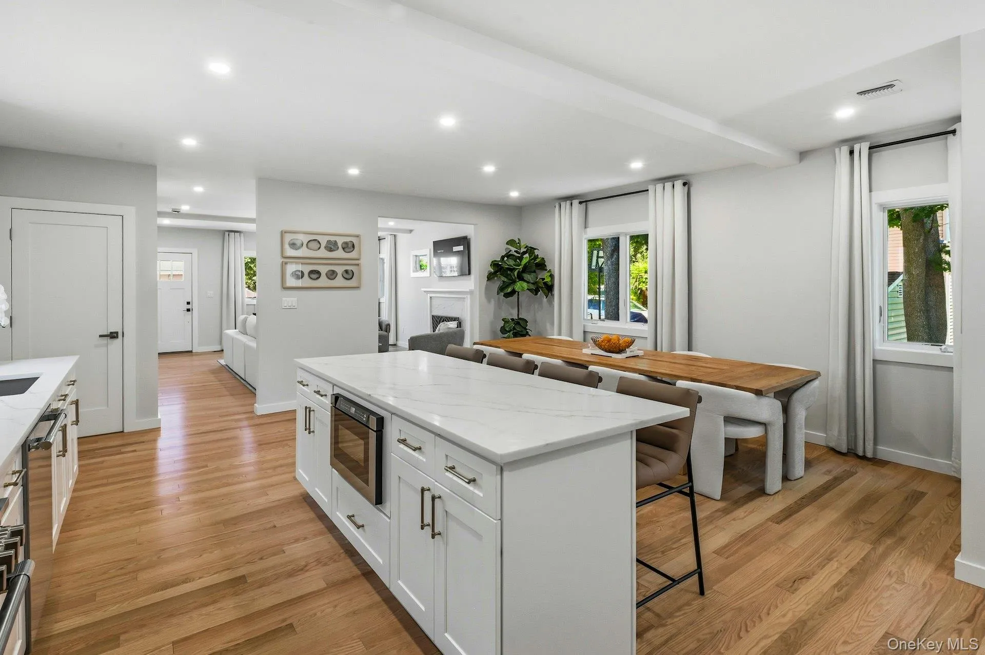 134 Murray Avenue, North Hempstead, NY, 3 Bedrooms Bedrooms, 9 Rooms Rooms,2 BathroomsBathrooms,Residential,For Rent,Murray,0,1007770 134 Murray Avenue, North Hempstead, NY, 3 Bedrooms Bedrooms, 9 Rooms Rooms,2 BathroomsBathrooms,Residential,For Rent,Murray,0,1007770