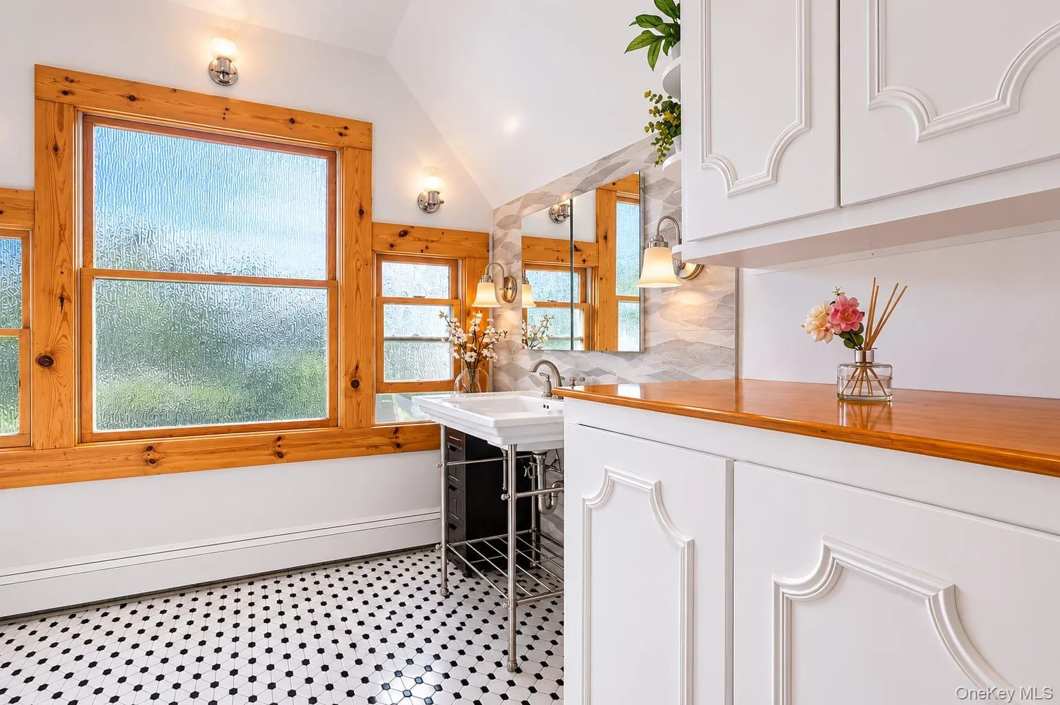 406 Lexington Avenue, White Plains, NY, 4 Bedrooms Bedrooms, 7 Rooms Rooms,2 BathroomsBathrooms,Residential,For Rent,Lexington,0,1007772 406 Lexington Avenue, White Plains, NY, 4 Bedrooms Bedrooms, 7 Rooms Rooms,2 BathroomsBathrooms,Residential,For Rent,Lexington,0,1007772