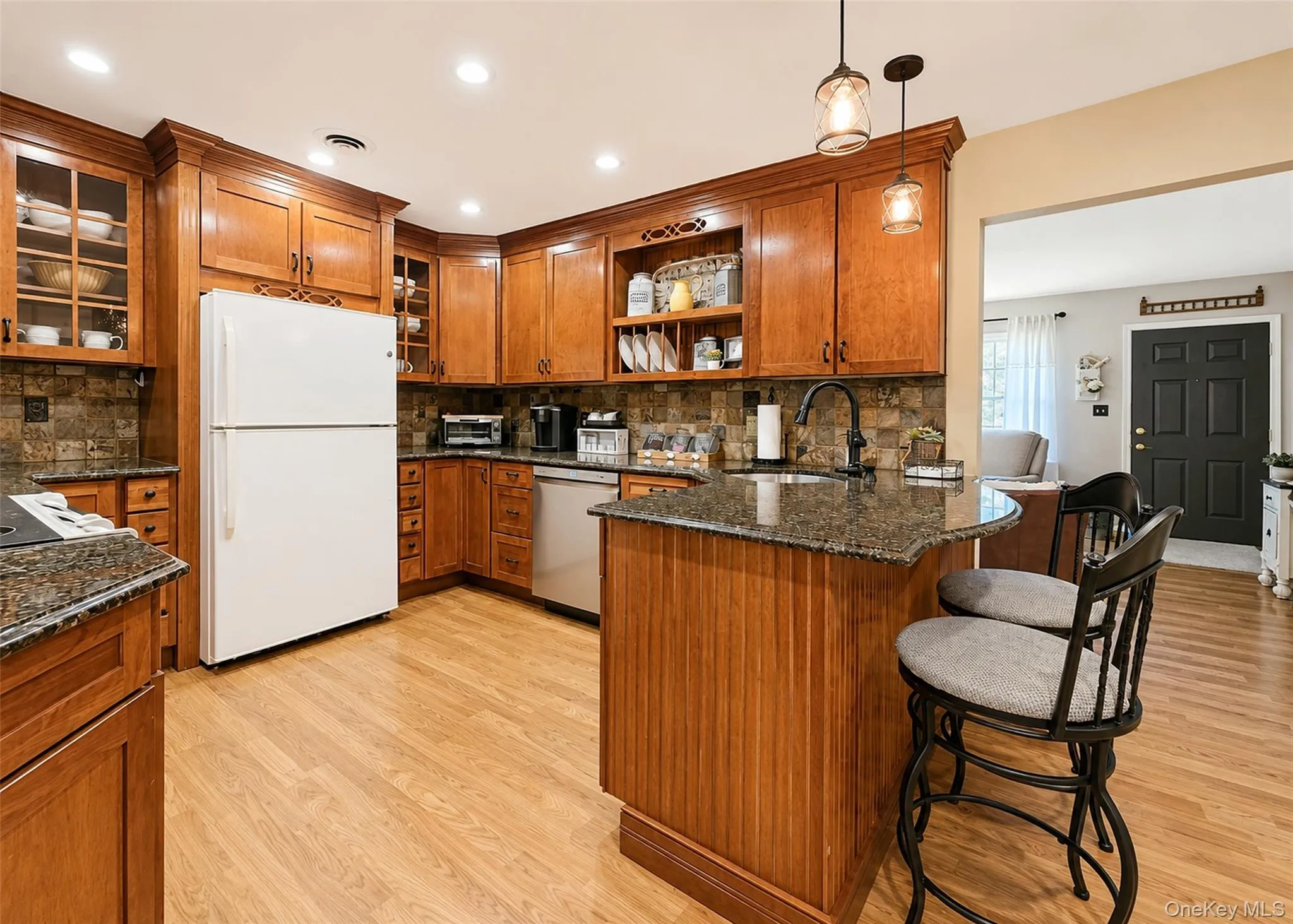 816 Blair Street, Islip, NY, 3 Bedrooms Bedrooms, 9 Rooms Rooms,2 BathroomsBathrooms,Residential,For Rent,Blair,0,1007773 816 Blair Street, Islip, NY, 3 Bedrooms Bedrooms, 9 Rooms Rooms,2 BathroomsBathrooms,Residential,For Rent,Blair,0,1007773