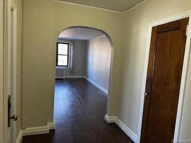 Entry Foyer, into the Living Room. Entry Foyer, into the Living Room.
