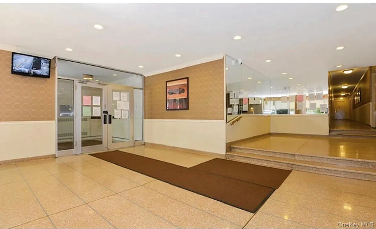 8111 45th Avenue, New York, NY, 1 Bedroom Bedrooms, 3 Rooms Rooms,1 BathroomBathrooms,Residential,For Rent,45th,0,1007778 8111 45th Avenue, New York, NY, 1 Bedroom Bedrooms, 3 Rooms Rooms,1 BathroomBathrooms,Residential,For Rent,45th,0,1007778