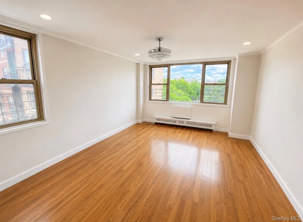 8111 45th Avenue, New York, NY, 1 Bedroom Bedrooms, 3 Rooms Rooms,1 BathroomBathrooms,Residential,For Rent,45th,0,1007778 8111 45th Avenue, New York, NY, 1 Bedroom Bedrooms, 3 Rooms Rooms,1 BathroomBathrooms,Residential,For Rent,45th,0,1007778