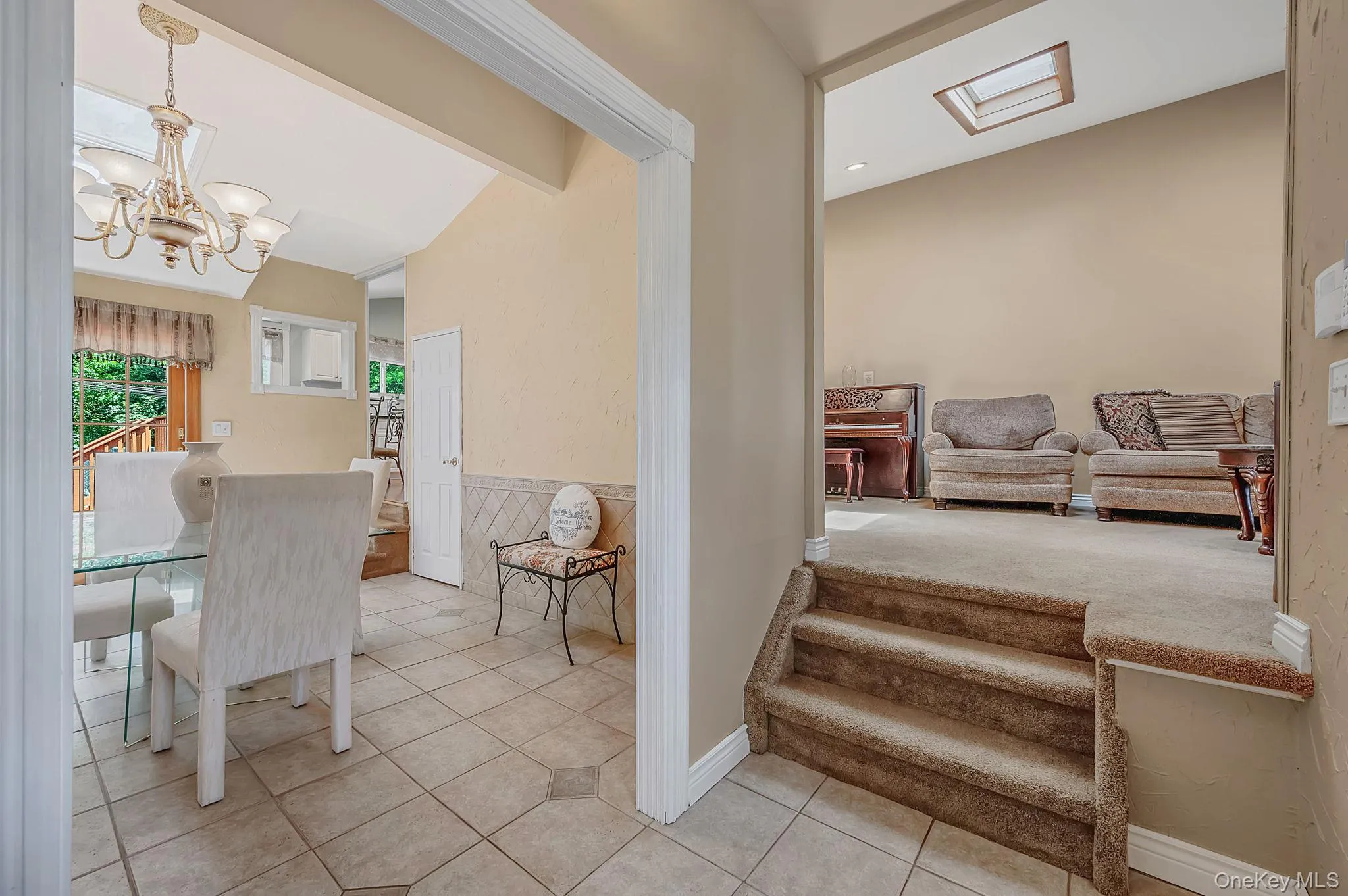 43 Dale Lane, Smithtown, NY, 3 Bedrooms Bedrooms, 5 Rooms Rooms,1 BathroomBathrooms,Residential,For Rent,Dale,0,1007779 43 Dale Lane, Smithtown, NY, 3 Bedrooms Bedrooms, 5 Rooms Rooms,1 BathroomBathrooms,Residential,For Rent,Dale,0,1007779