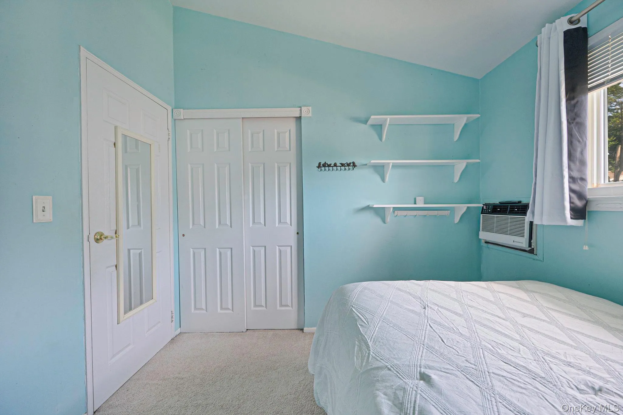 43 Dale Lane, Smithtown, NY, 3 Bedrooms Bedrooms, 5 Rooms Rooms,1 BathroomBathrooms,Residential,For Rent,Dale,0,1007779 43 Dale Lane, Smithtown, NY, 3 Bedrooms Bedrooms, 5 Rooms Rooms,1 BathroomBathrooms,Residential,For Rent,Dale,0,1007779