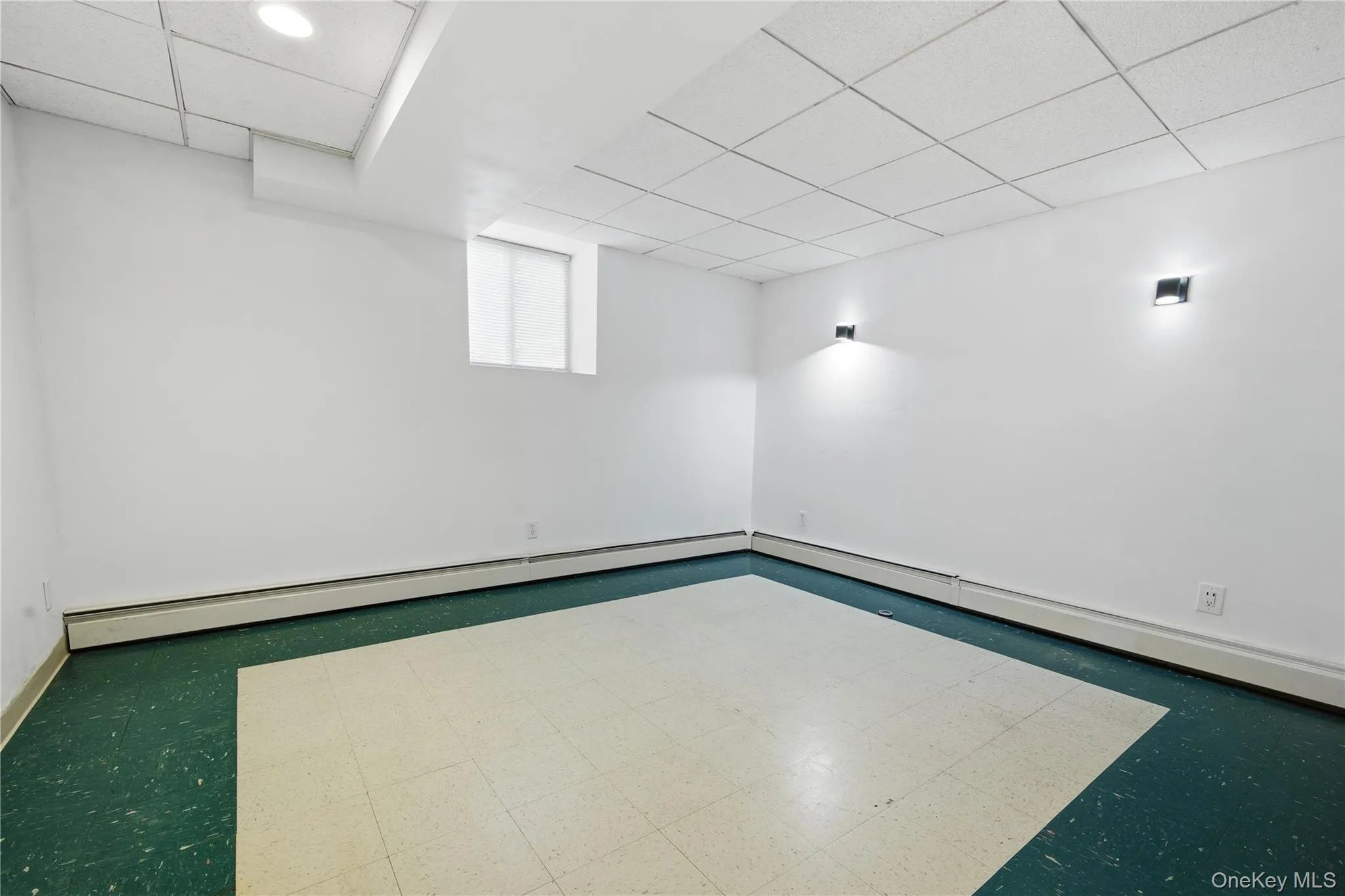 471 Southport Street, Islip, NY, 7 Bedrooms Bedrooms, 12 Rooms Rooms,4 BathroomsBathrooms,Residential,For Rent,Southport,0,1007781 471 Southport Street, Islip, NY, 7 Bedrooms Bedrooms, 12 Rooms Rooms,4 BathroomsBathrooms,Residential,For Rent,Southport,0,1007781