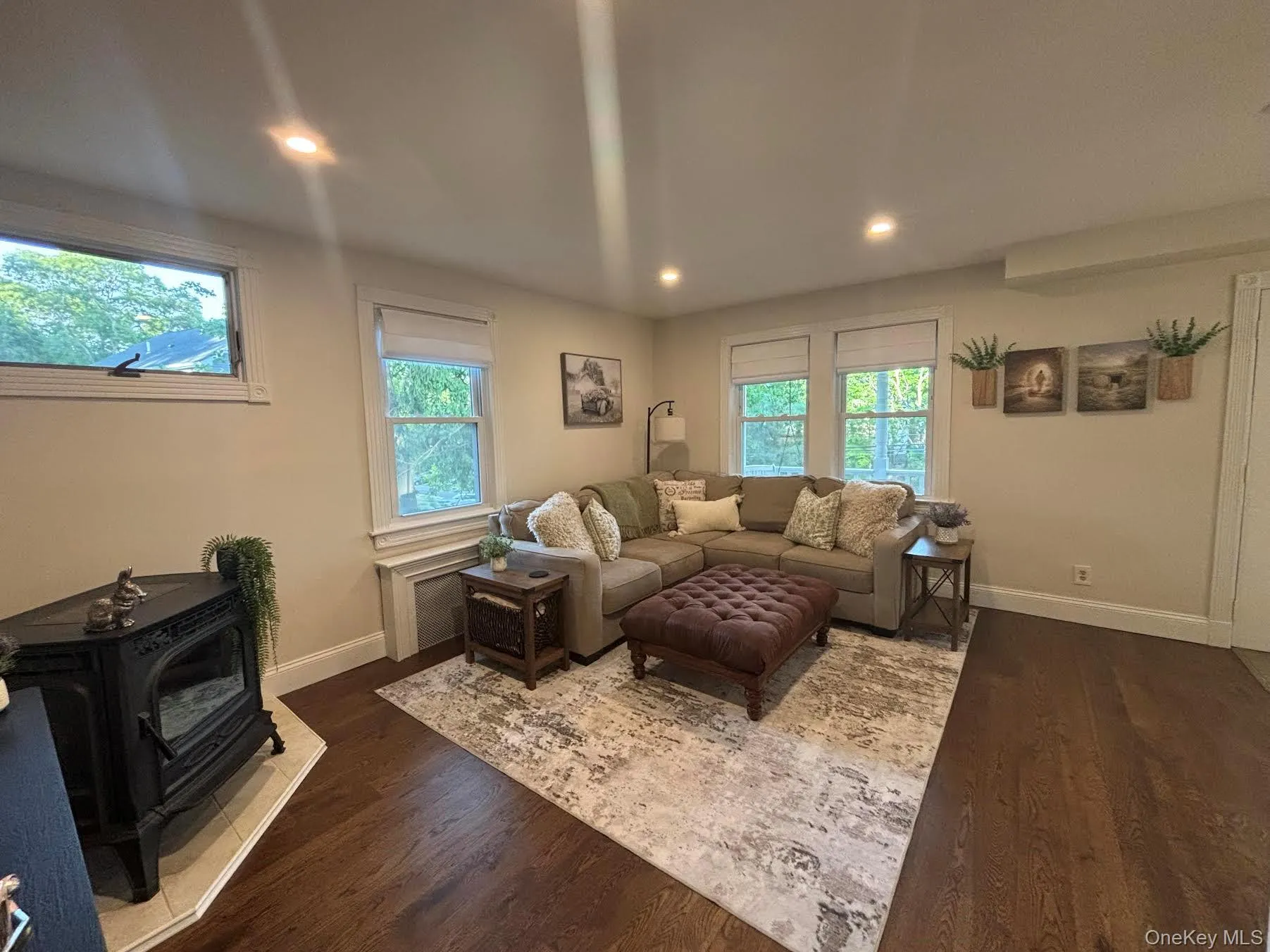 130 Hallock Landing Road, Brookhaven, NY, 4 Bedrooms Bedrooms, 7 Rooms Rooms,2 BathroomsBathrooms,Residential,For Rent,Hallock Landing,0,1007783 130 Hallock Landing Road, Brookhaven, NY, 4 Bedrooms Bedrooms, 7 Rooms Rooms,2 BathroomsBathrooms,Residential,For Rent,Hallock Landing,0,1007783