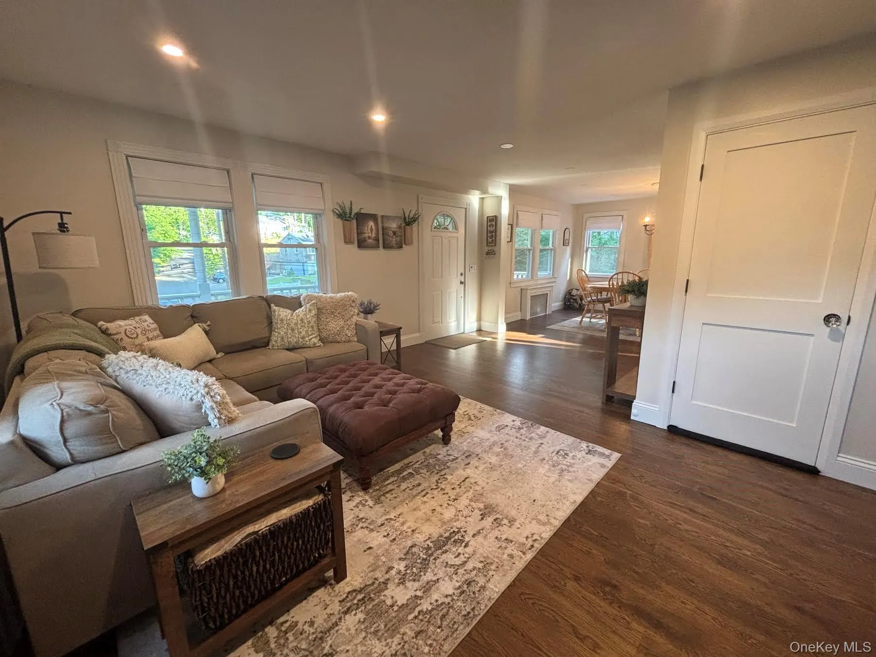 130 Hallock Landing Road, Brookhaven, NY, 4 Bedrooms Bedrooms, 7 Rooms Rooms,2 BathroomsBathrooms,Residential,For Rent,Hallock Landing,0,1007783 130 Hallock Landing Road, Brookhaven, NY, 4 Bedrooms Bedrooms, 7 Rooms Rooms,2 BathroomsBathrooms,Residential,For Rent,Hallock Landing,0,1007783