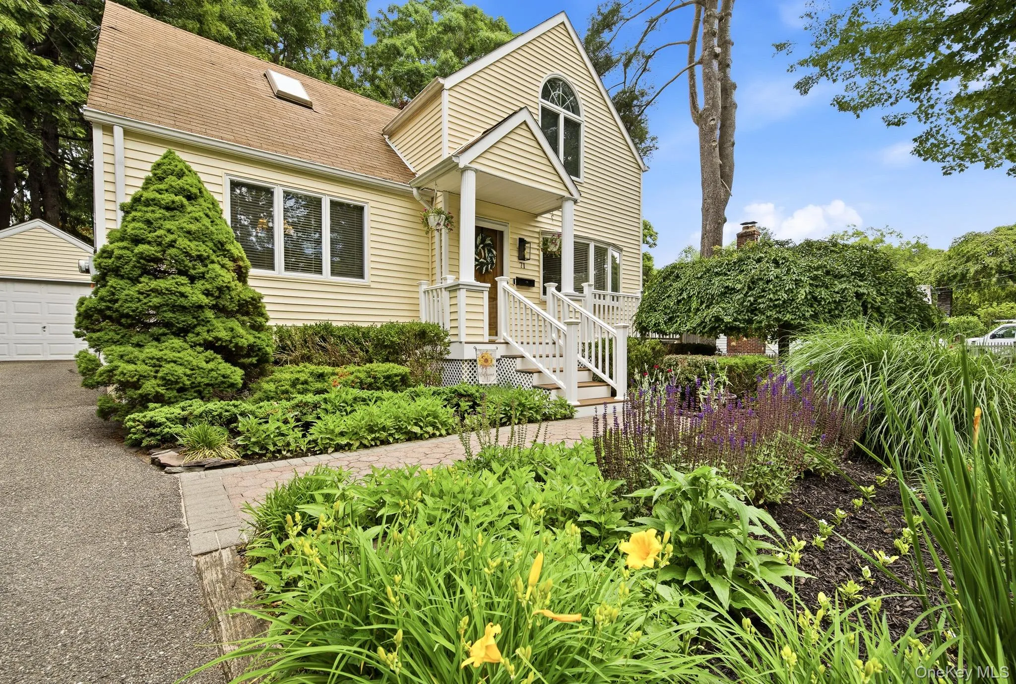 71 17th Street, Huntington, NY, 4 Bedrooms Bedrooms, 7 Rooms Rooms,2 BathroomsBathrooms,Residential,For Rent,17th,0,1007784 71 17th Street, Huntington, NY, 4 Bedrooms Bedrooms, 7 Rooms Rooms,2 BathroomsBathrooms,Residential,For Rent,17th,0,1007784
