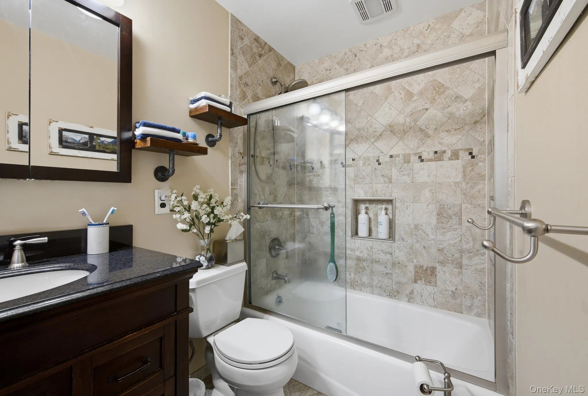 71 17th Street, Huntington, NY, 4 Bedrooms Bedrooms, 7 Rooms Rooms,2 BathroomsBathrooms,Residential,For Rent,17th,0,1007784 71 17th Street, Huntington, NY, 4 Bedrooms Bedrooms, 7 Rooms Rooms,2 BathroomsBathrooms,Residential,For Rent,17th,0,1007784