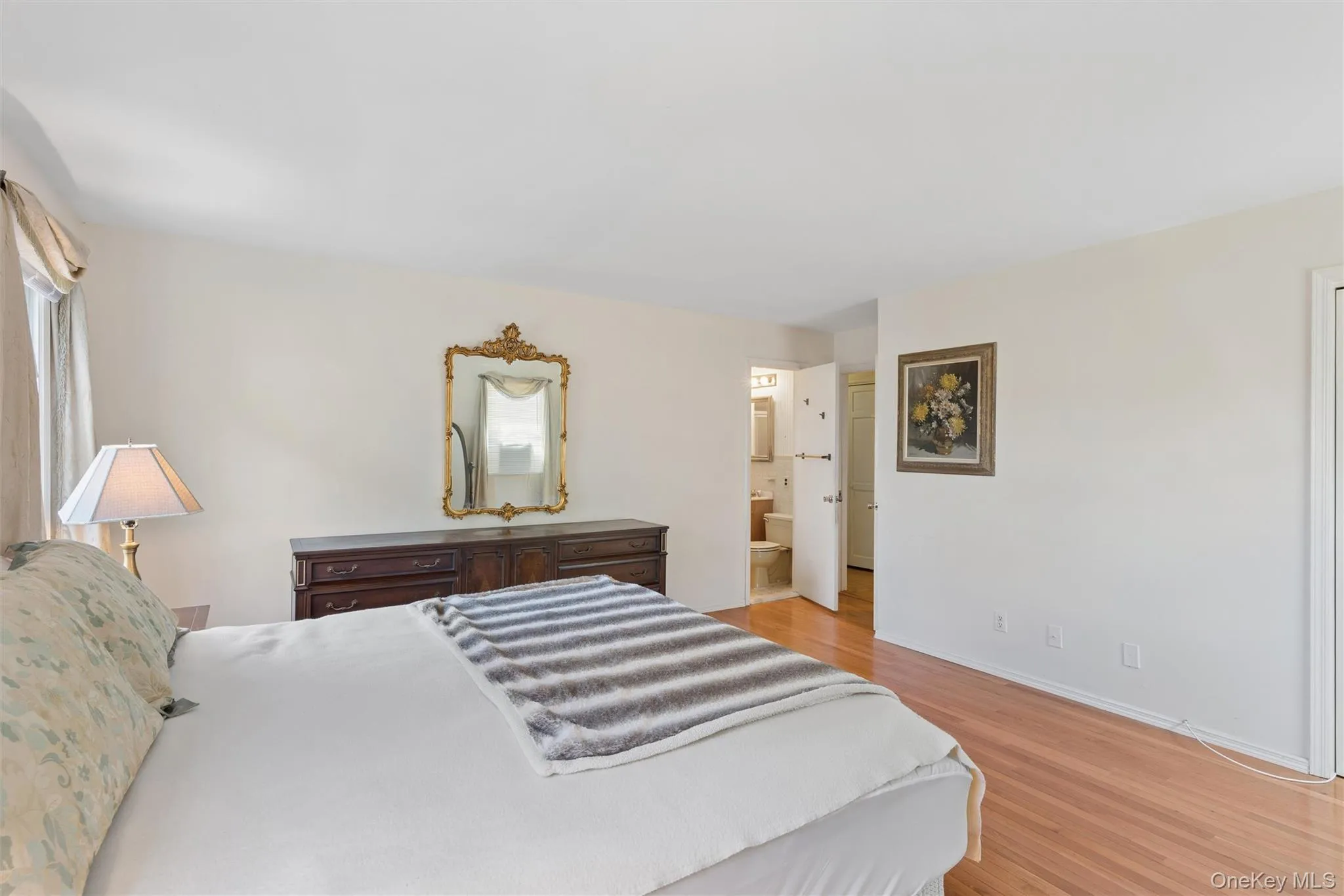 602 Syracuse Avenue, Oyster Bay, NY, 6 Bedrooms Bedrooms, 12 Rooms Rooms,3 BathroomsBathrooms,Residential,For Rent,Syracuse,0,1007787 602 Syracuse Avenue, Oyster Bay, NY, 6 Bedrooms Bedrooms, 12 Rooms Rooms,3 BathroomsBathrooms,Residential,For Rent,Syracuse,0,1007787