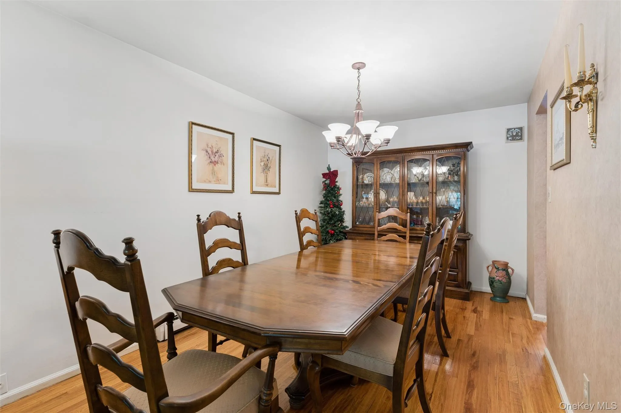 602 Syracuse Avenue, Oyster Bay, NY, 6 Bedrooms Bedrooms, 12 Rooms Rooms,3 BathroomsBathrooms,Residential,For Rent,Syracuse,0,1007787 602 Syracuse Avenue, Oyster Bay, NY, 6 Bedrooms Bedrooms, 12 Rooms Rooms,3 BathroomsBathrooms,Residential,For Rent,Syracuse,0,1007787