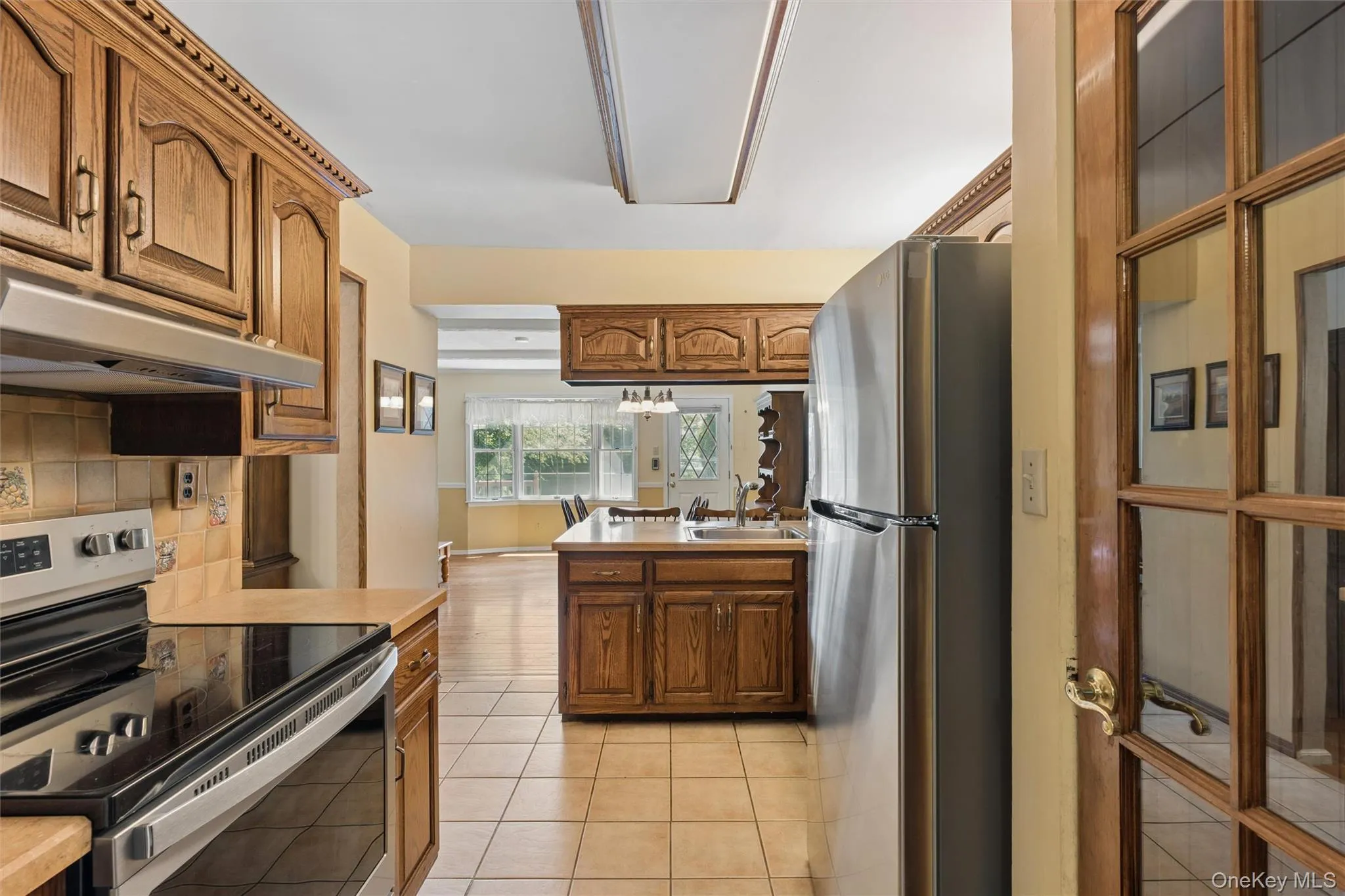 602 Syracuse Avenue, Oyster Bay, NY, 6 Bedrooms Bedrooms, 12 Rooms Rooms,3 BathroomsBathrooms,Residential,For Rent,Syracuse,0,1007787 602 Syracuse Avenue, Oyster Bay, NY, 6 Bedrooms Bedrooms, 12 Rooms Rooms,3 BathroomsBathrooms,Residential,For Rent,Syracuse,0,1007787
