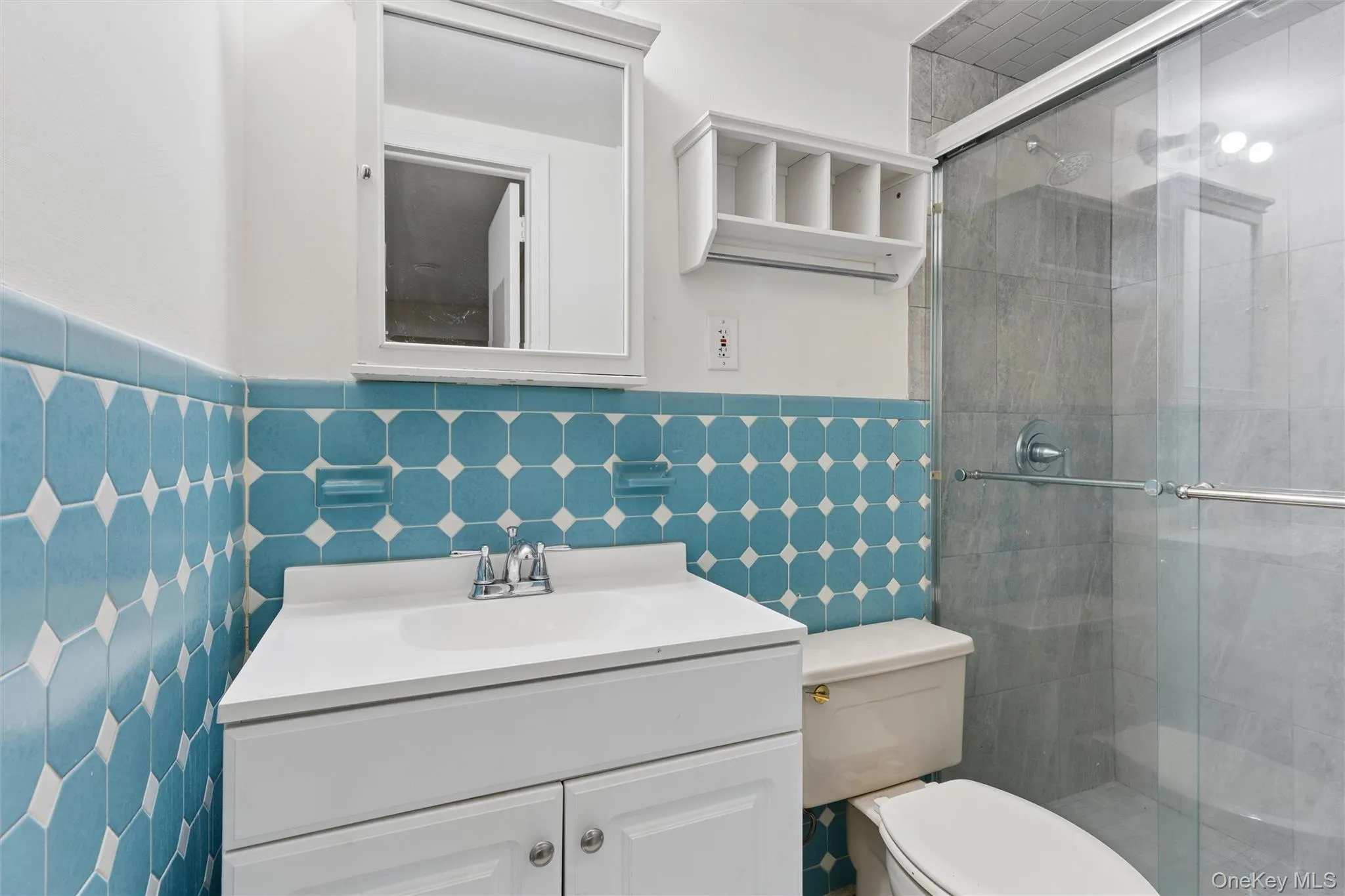 602 Syracuse Avenue, Oyster Bay, NY, 6 Bedrooms Bedrooms, 12 Rooms Rooms,3 BathroomsBathrooms,Residential,For Rent,Syracuse,0,1007787 602 Syracuse Avenue, Oyster Bay, NY, 6 Bedrooms Bedrooms, 12 Rooms Rooms,3 BathroomsBathrooms,Residential,For Rent,Syracuse,0,1007787