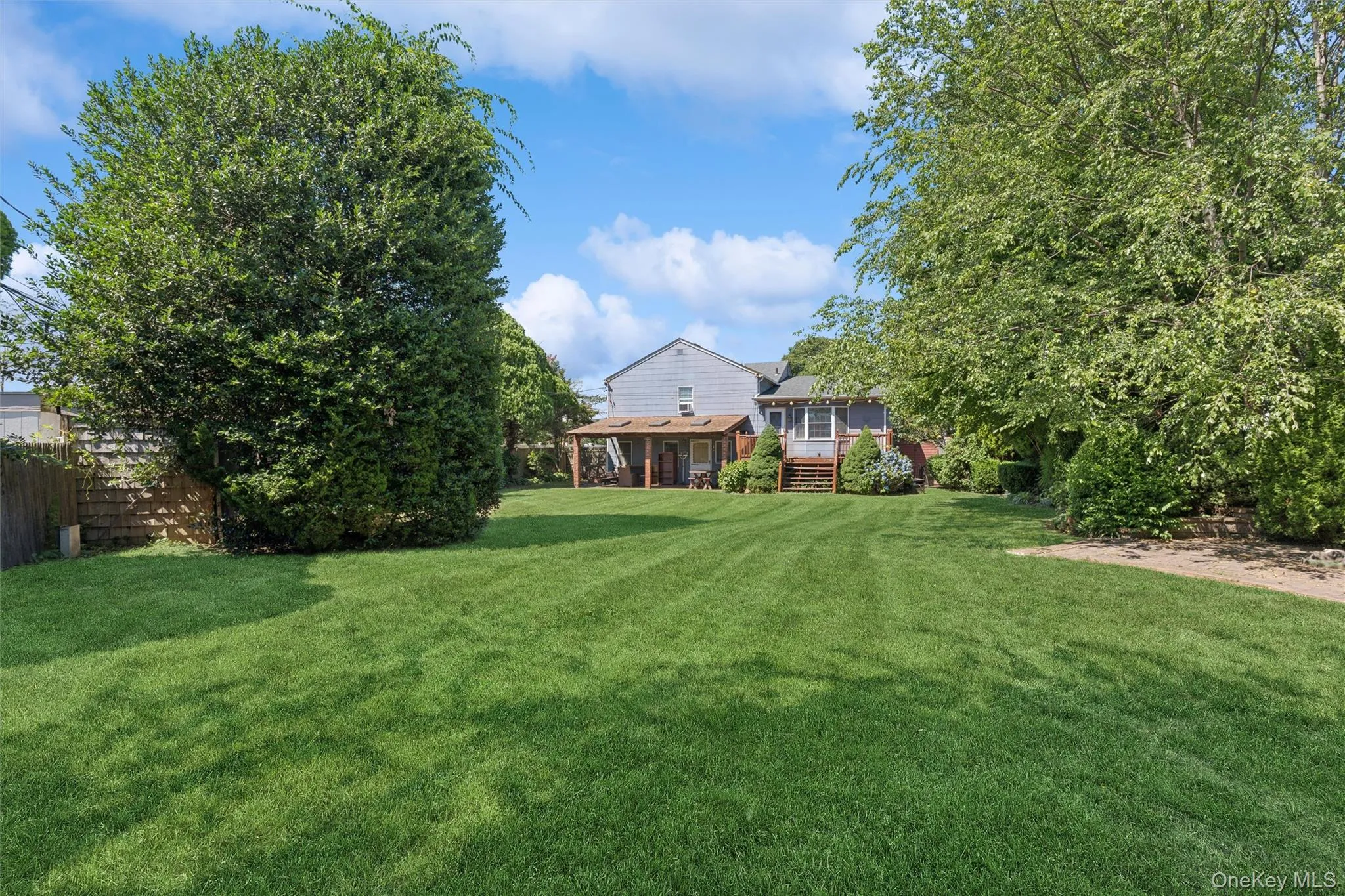 602 Syracuse Avenue, Oyster Bay, NY, 6 Bedrooms Bedrooms, 12 Rooms Rooms,3 BathroomsBathrooms,Residential,For Rent,Syracuse,0,1007787 602 Syracuse Avenue, Oyster Bay, NY, 6 Bedrooms Bedrooms, 12 Rooms Rooms,3 BathroomsBathrooms,Residential,For Rent,Syracuse,0,1007787