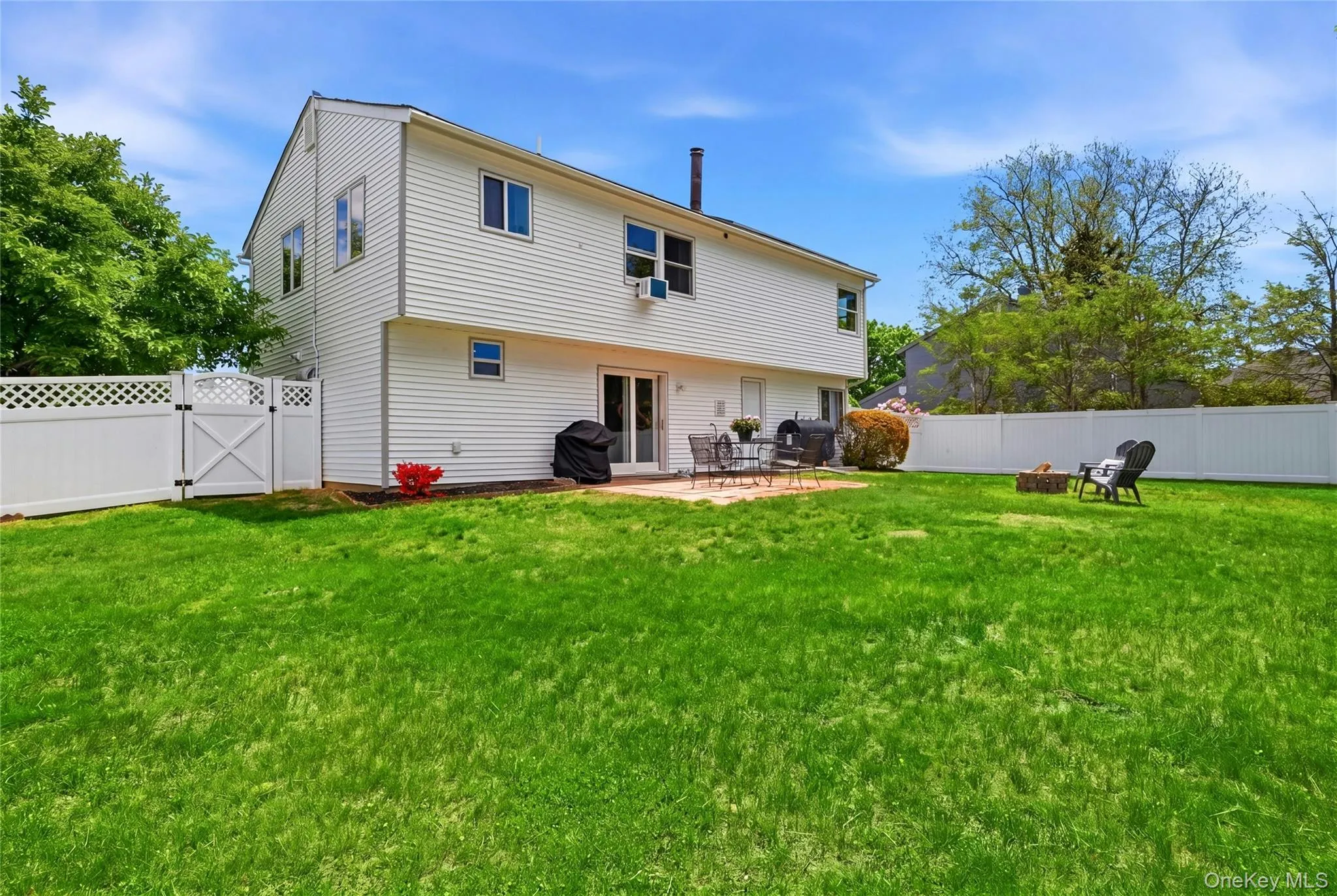 30 Mercury Avenue, Brookhaven, NY, 5 Bedrooms Bedrooms, 9 Rooms Rooms,2 BathroomsBathrooms,Residential,For Rent,Mercury,0,1007792 30 Mercury Avenue, Brookhaven, NY, 5 Bedrooms Bedrooms, 9 Rooms Rooms,2 BathroomsBathrooms,Residential,For Rent,Mercury,0,1007792