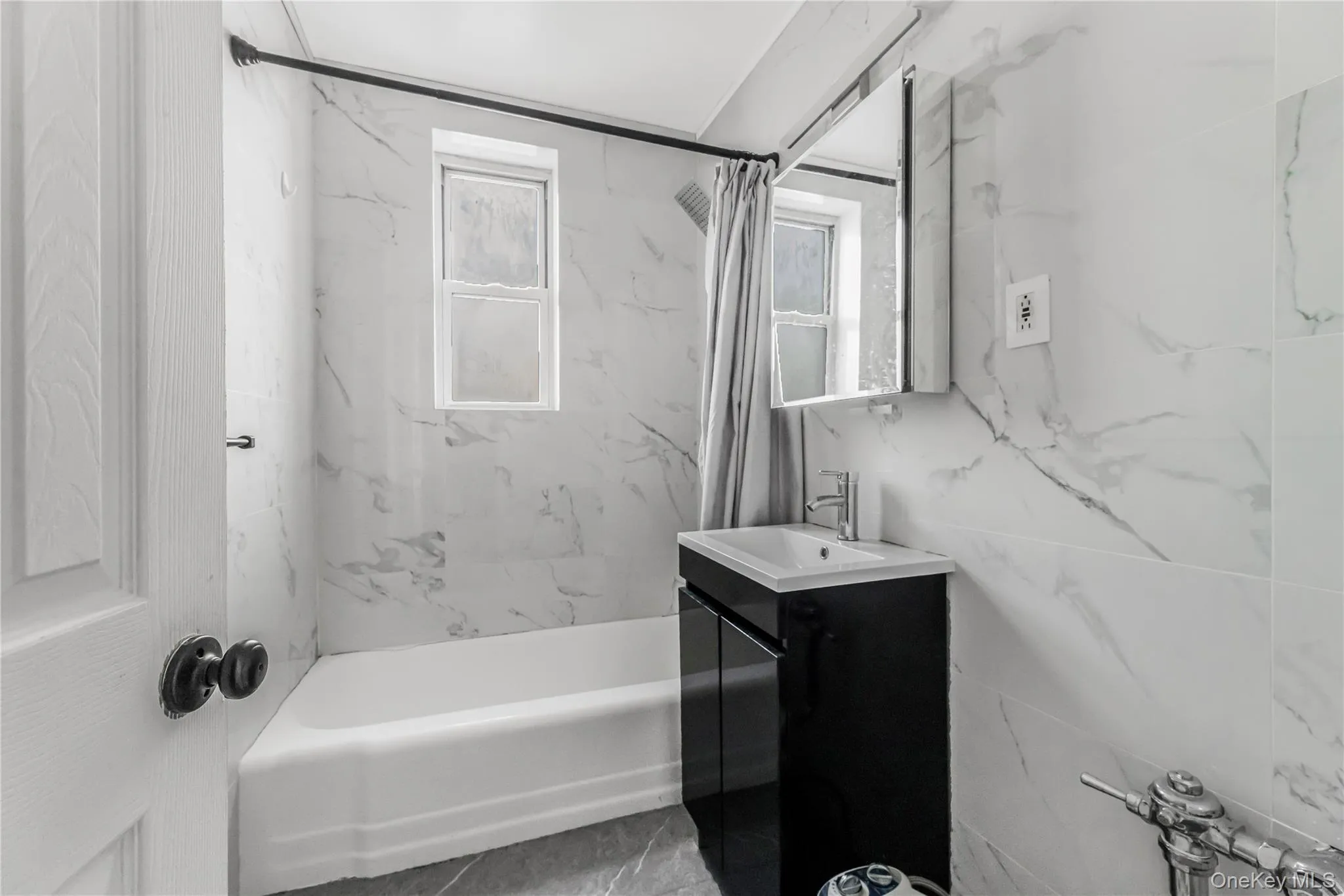 365 Bronx River Road, Yonkers, NY, 2 Rooms Rooms,1 BathroomBathrooms,Residential,For Rent,Bronx River,0,1007798 365 Bronx River Road, Yonkers, NY, 2 Rooms Rooms,1 BathroomBathrooms,Residential,For Rent,Bronx River,0,1007798