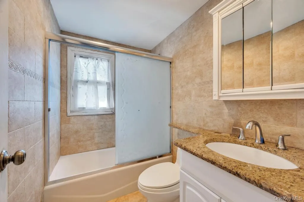 156 Shelter Lane, Hempstead, NY, 4 Bedrooms Bedrooms, 10 Rooms Rooms,2 BathroomsBathrooms,Residential,For Rent,Shelter,0,1007803 156 Shelter Lane, Hempstead, NY, 4 Bedrooms Bedrooms, 10 Rooms Rooms,2 BathroomsBathrooms,Residential,For Rent,Shelter,0,1007803