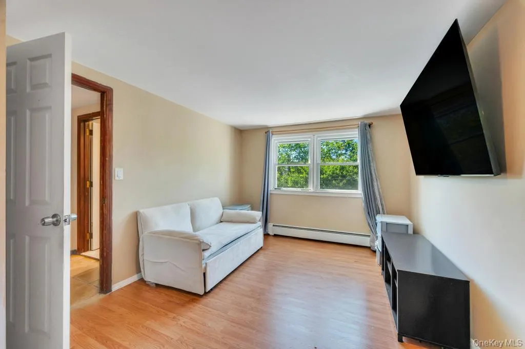 156 Shelter Lane, Hempstead, NY, 4 Bedrooms Bedrooms, 10 Rooms Rooms,2 BathroomsBathrooms,Residential,For Rent,Shelter,0,1007803 156 Shelter Lane, Hempstead, NY, 4 Bedrooms Bedrooms, 10 Rooms Rooms,2 BathroomsBathrooms,Residential,For Rent,Shelter,0,1007803