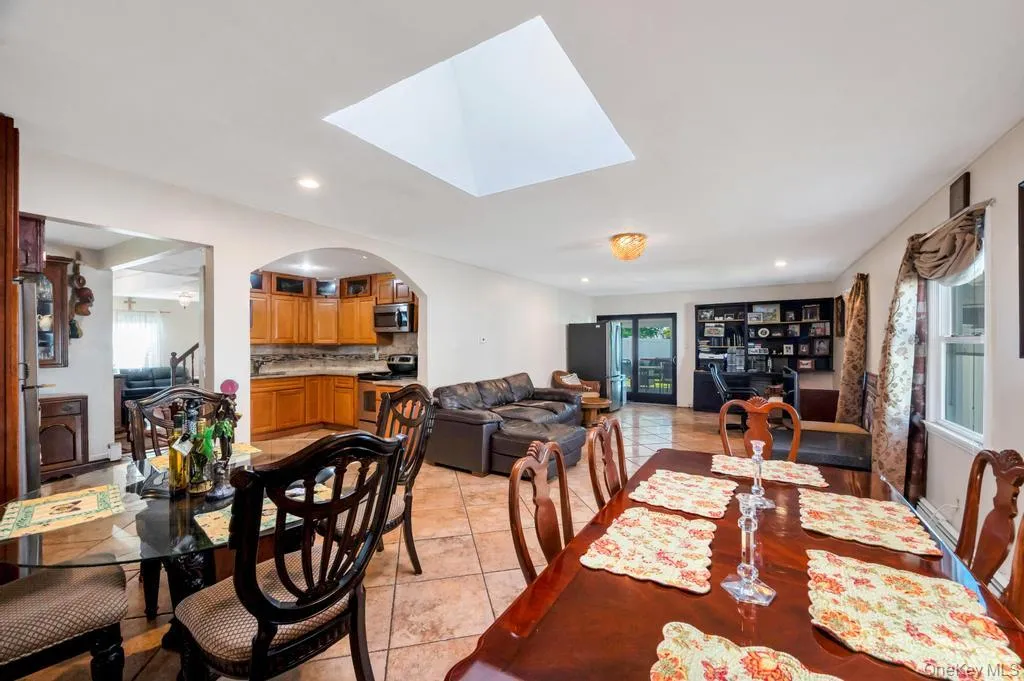 156 Shelter Lane, Hempstead, NY, 4 Bedrooms Bedrooms, 10 Rooms Rooms,2 BathroomsBathrooms,Residential,For Rent,Shelter,0,1007803 156 Shelter Lane, Hempstead, NY, 4 Bedrooms Bedrooms, 10 Rooms Rooms,2 BathroomsBathrooms,Residential,For Rent,Shelter,0,1007803