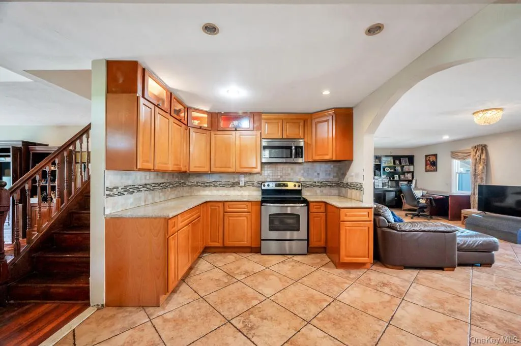 156 Shelter Lane, Hempstead, NY, 4 Bedrooms Bedrooms, 10 Rooms Rooms,2 BathroomsBathrooms,Residential,For Rent,Shelter,0,1007803 156 Shelter Lane, Hempstead, NY, 4 Bedrooms Bedrooms, 10 Rooms Rooms,2 BathroomsBathrooms,Residential,For Rent,Shelter,0,1007803