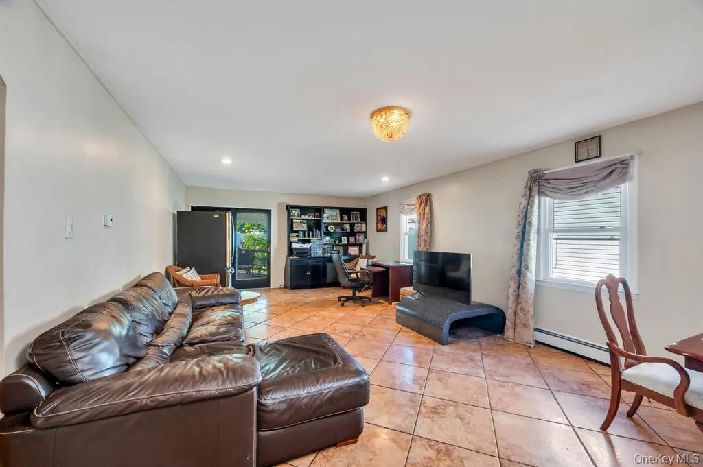 156 Shelter Lane, Hempstead, NY, 4 Bedrooms Bedrooms, 10 Rooms Rooms,2 BathroomsBathrooms,Residential,For Rent,Shelter,0,1007803 156 Shelter Lane, Hempstead, NY, 4 Bedrooms Bedrooms, 10 Rooms Rooms,2 BathroomsBathrooms,Residential,For Rent,Shelter,0,1007803