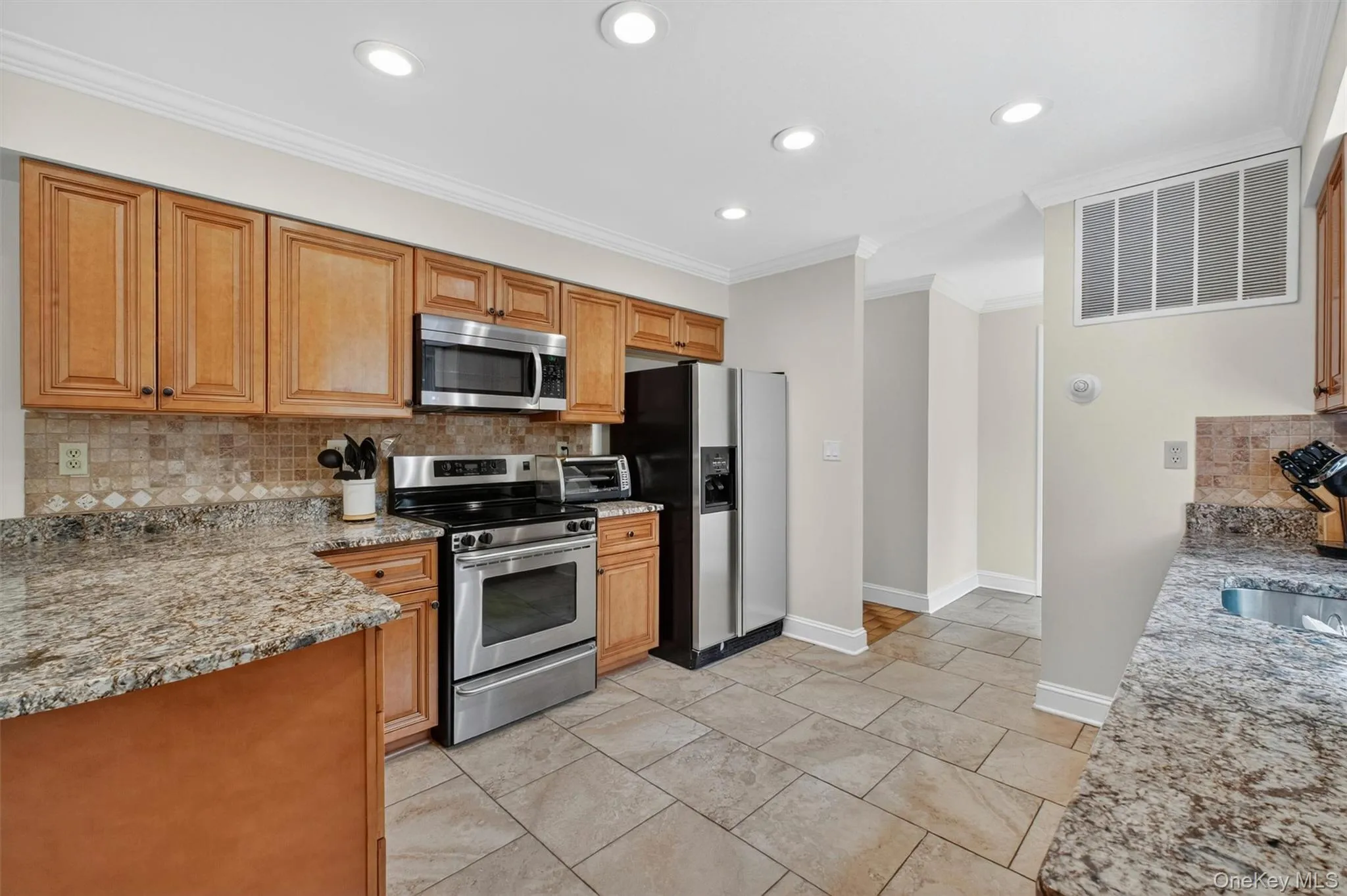 7 Pellbridge Drive, East Fishkill, NY, 4 Bedrooms Bedrooms, 8 Rooms Rooms,2 BathroomsBathrooms,Residential,For Rent,Pellbridge,0,1007808 7 Pellbridge Drive, East Fishkill, NY, 4 Bedrooms Bedrooms, 8 Rooms Rooms,2 BathroomsBathrooms,Residential,For Rent,Pellbridge,0,1007808