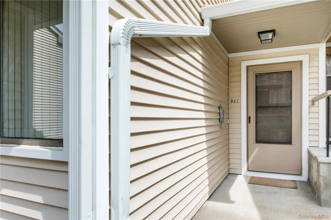 96 Molly Pitcher Lane, Yorktown, NY, 2 Bedrooms Bedrooms, 5 Rooms Rooms,2 BathroomsBathrooms,Residential Lease,For Rent,Molly Pitcher,0,1007809 96 Molly Pitcher Lane, Yorktown, NY, 2 Bedrooms Bedrooms, 5 Rooms Rooms,2 BathroomsBathrooms,Residential Lease,For Rent,Molly Pitcher,0,1007809