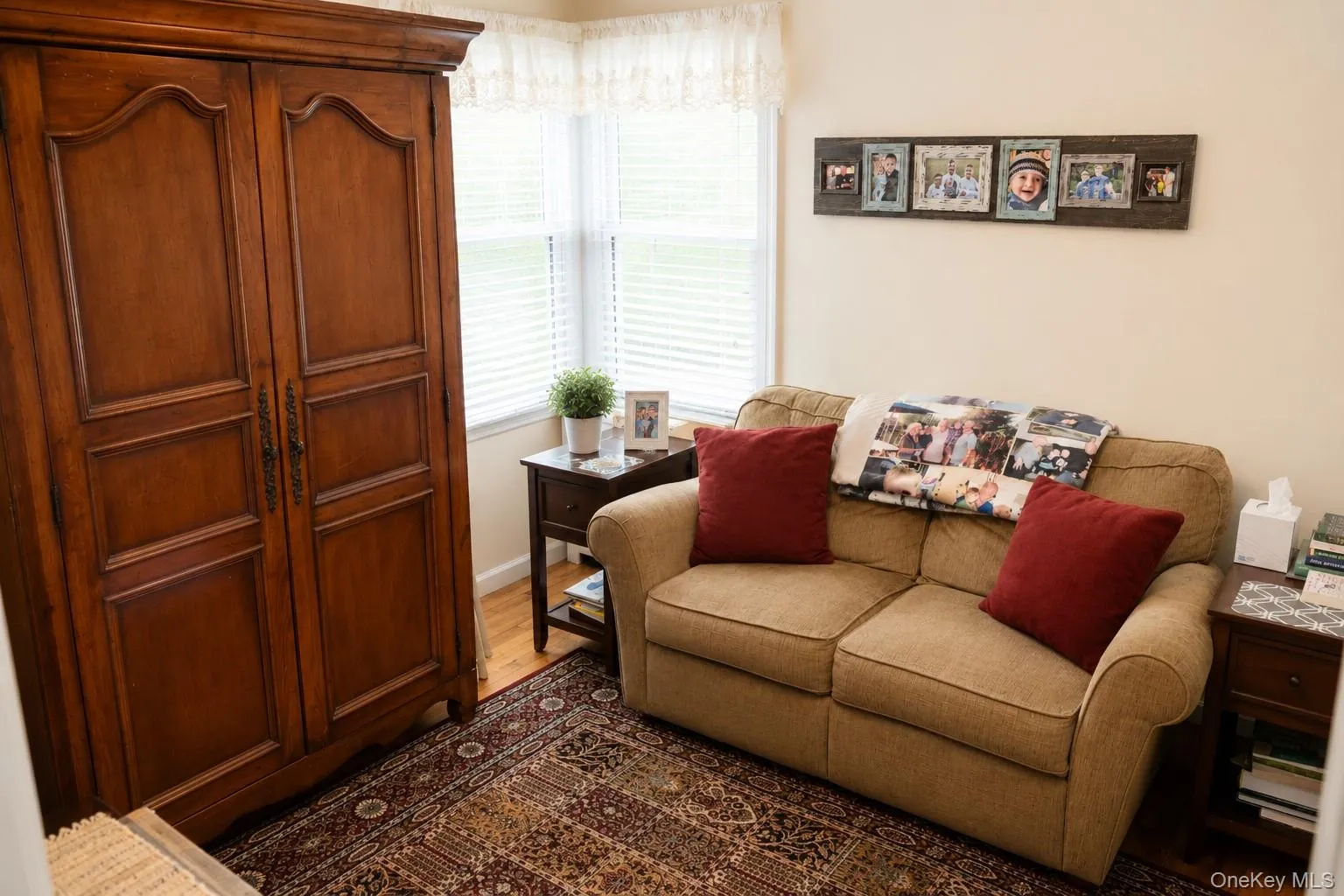 13 Gerald Avenue, Oyster Bay, NY, 4 Bedrooms Bedrooms, 6 Rooms Rooms,1 BathroomBathrooms,Residential,For Rent,Gerald,0,1007812 13 Gerald Avenue, Oyster Bay, NY, 4 Bedrooms Bedrooms, 6 Rooms Rooms,1 BathroomBathrooms,Residential,For Rent,Gerald,0,1007812