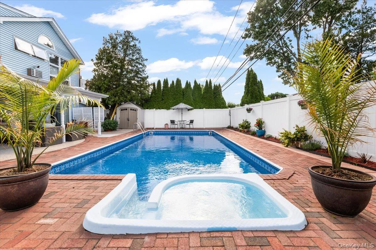 Heated Ig Pool with Built in Hoy Tub with All New Liners Heated Ig Pool with Built in Hoy Tub with All New Liners