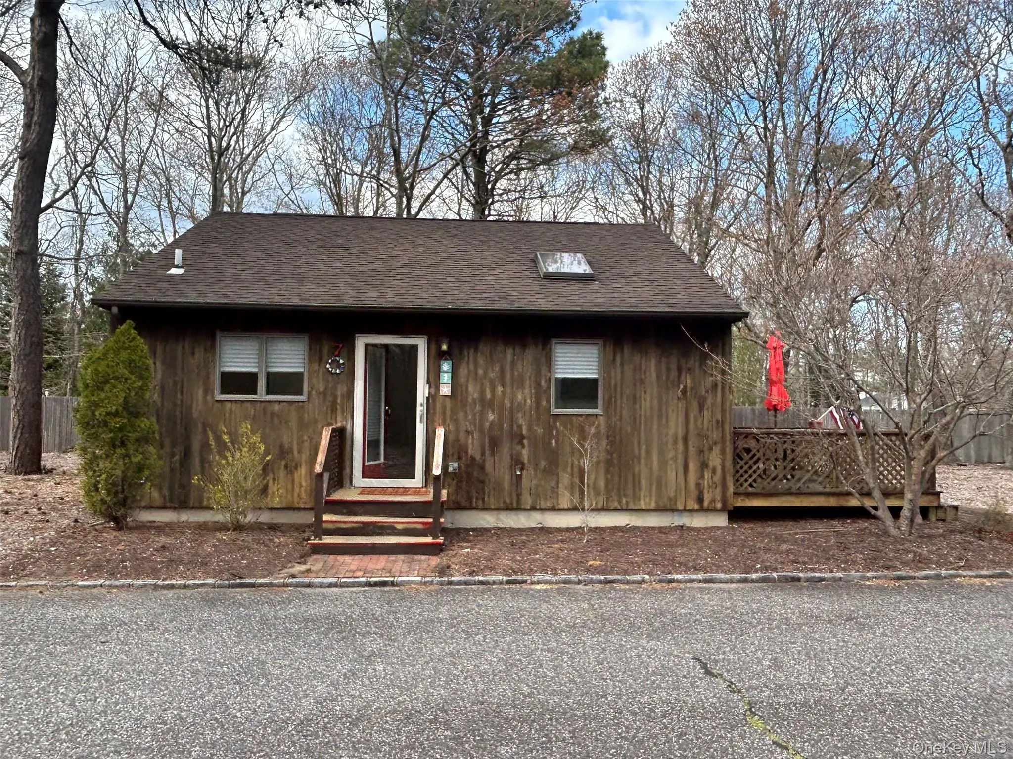 126 Lynn Avenue, Southampton, NY, 2 Bedrooms Bedrooms, 3 Rooms Rooms,1 BathroomBathrooms,Residential Lease,For Rent,Lynn,0,1007821 126 Lynn Avenue, Southampton, NY, 2 Bedrooms Bedrooms, 3 Rooms Rooms,1 BathroomBathrooms,Residential Lease,For Rent,Lynn,0,1007821