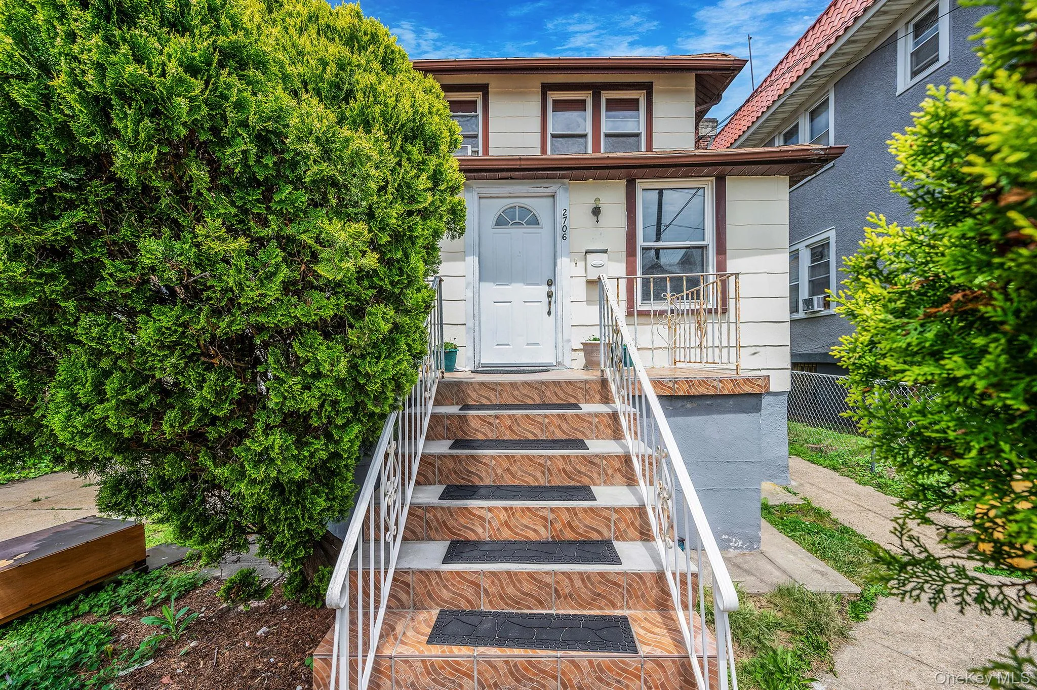 2706 Deerfield Road, New York, NY, 4 Bedrooms Bedrooms, 7 Rooms Rooms,1 BathroomBathrooms,Residential,For Rent,Deerfield,0,1007826 2706 Deerfield Road, New York, NY, 4 Bedrooms Bedrooms, 7 Rooms Rooms,1 BathroomBathrooms,Residential,For Rent,Deerfield,0,1007826