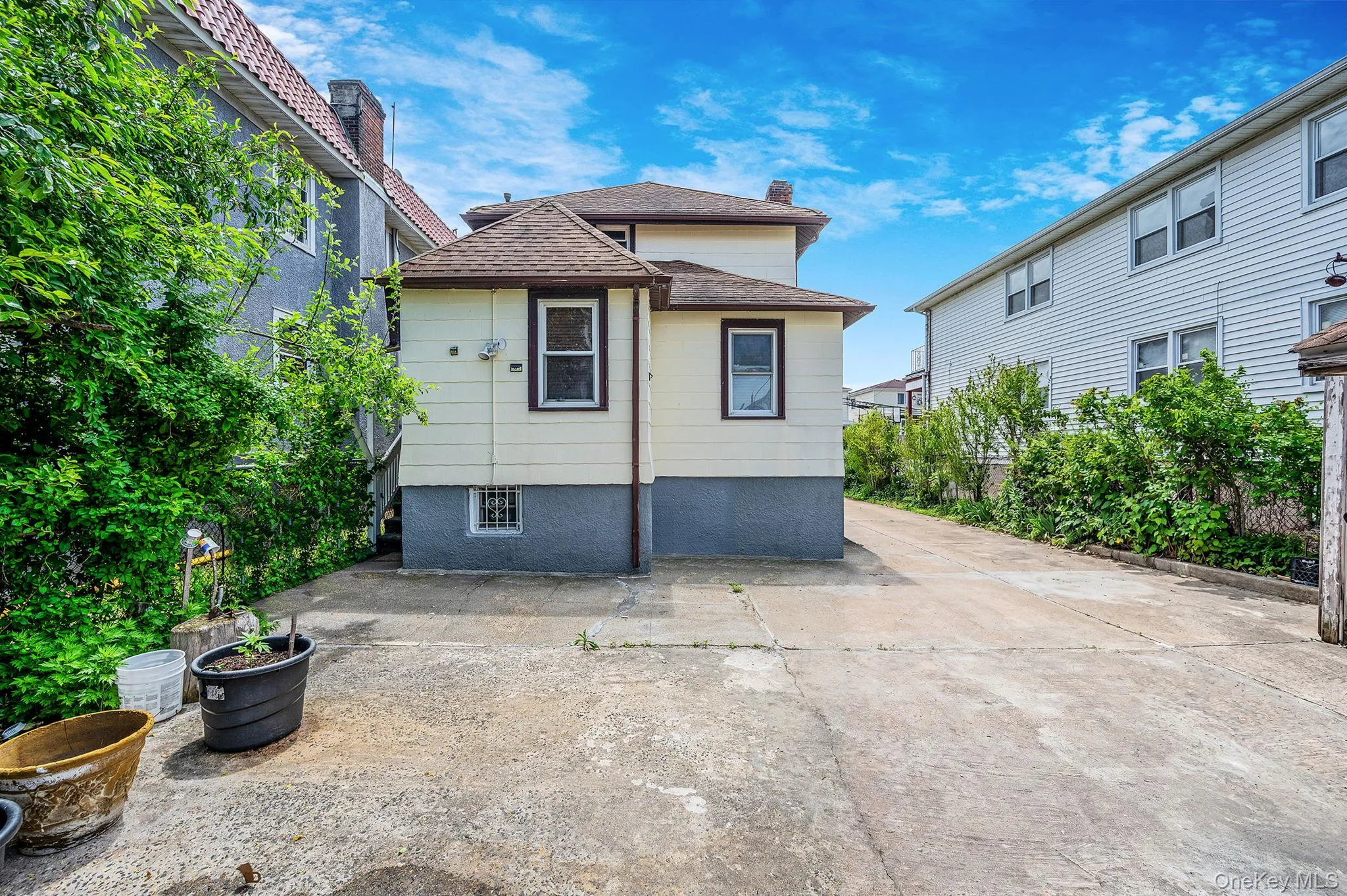 2706 Deerfield Road, New York, NY, 4 Bedrooms Bedrooms, 7 Rooms Rooms,1 BathroomBathrooms,Residential,For Rent,Deerfield,0,1007826 2706 Deerfield Road, New York, NY, 4 Bedrooms Bedrooms, 7 Rooms Rooms,1 BathroomBathrooms,Residential,For Rent,Deerfield,0,1007826