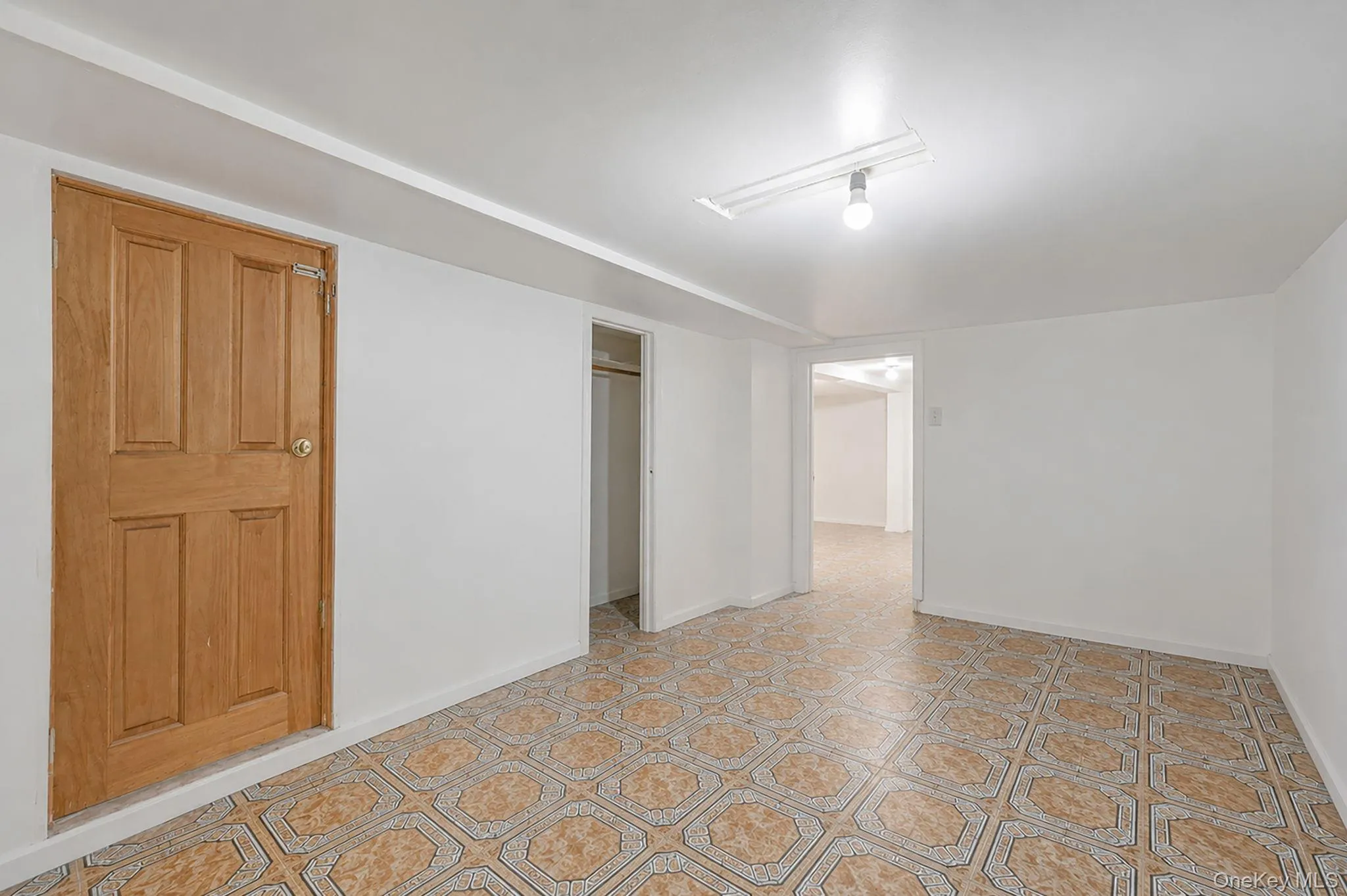2706 Deerfield Road, New York, NY, 4 Bedrooms Bedrooms, 7 Rooms Rooms,1 BathroomBathrooms,Residential,For Rent,Deerfield,0,1007826 2706 Deerfield Road, New York, NY, 4 Bedrooms Bedrooms, 7 Rooms Rooms,1 BathroomBathrooms,Residential,For Rent,Deerfield,0,1007826