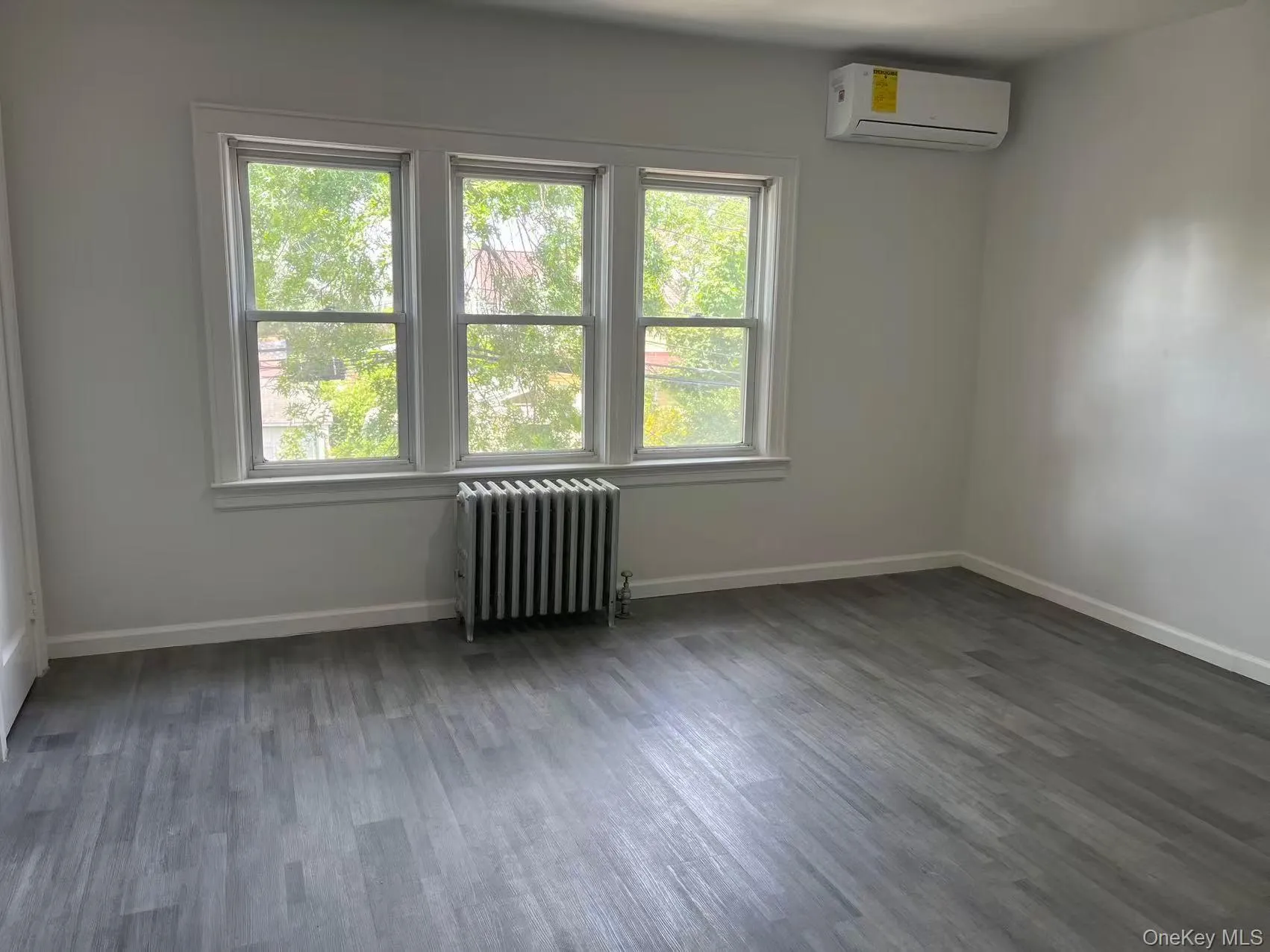 206-12 50th Avenue, New York, NY, 3 Bedrooms Bedrooms, 6 Rooms Rooms,4 BathroomsBathrooms,Residential,For Rent,50th,0,1007828 206-12 50th Avenue, New York, NY, 3 Bedrooms Bedrooms, 6 Rooms Rooms,4 BathroomsBathrooms,Residential,For Rent,50th,0,1007828