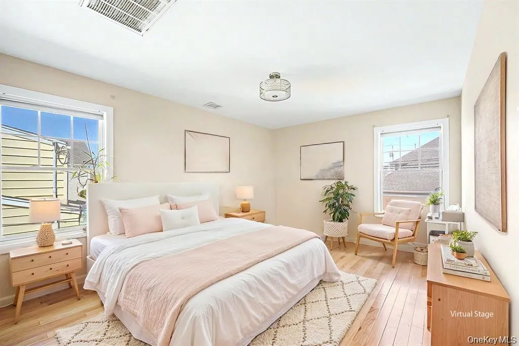 253 Devonshire Drive, North Hempstead, NY, 5 Bedrooms Bedrooms, 10 Rooms Rooms,3 BathroomsBathrooms,Residential,For Rent,Devonshire,0,1007832 253 Devonshire Drive, North Hempstead, NY, 5 Bedrooms Bedrooms, 10 Rooms Rooms,3 BathroomsBathrooms,Residential,For Rent,Devonshire,0,1007832