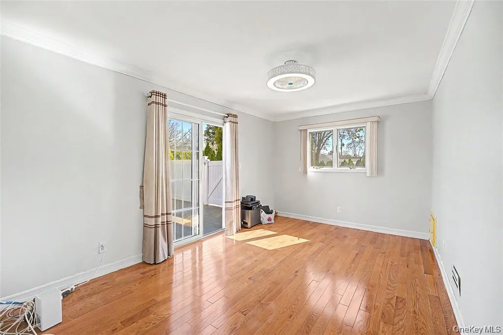 253 Devonshire Drive, North Hempstead, NY, 5 Bedrooms Bedrooms, 10 Rooms Rooms,3 BathroomsBathrooms,Residential,For Rent,Devonshire,0,1007832 253 Devonshire Drive, North Hempstead, NY, 5 Bedrooms Bedrooms, 10 Rooms Rooms,3 BathroomsBathrooms,Residential,For Rent,Devonshire,0,1007832
